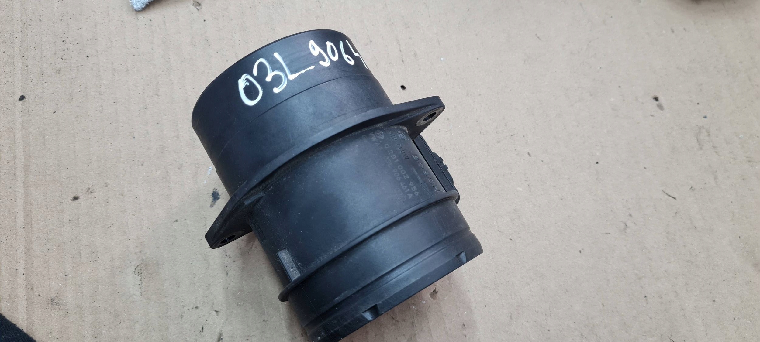 A4 B9 8W flow meter of the engine 2.0 TDI 03L906461A A5 8W