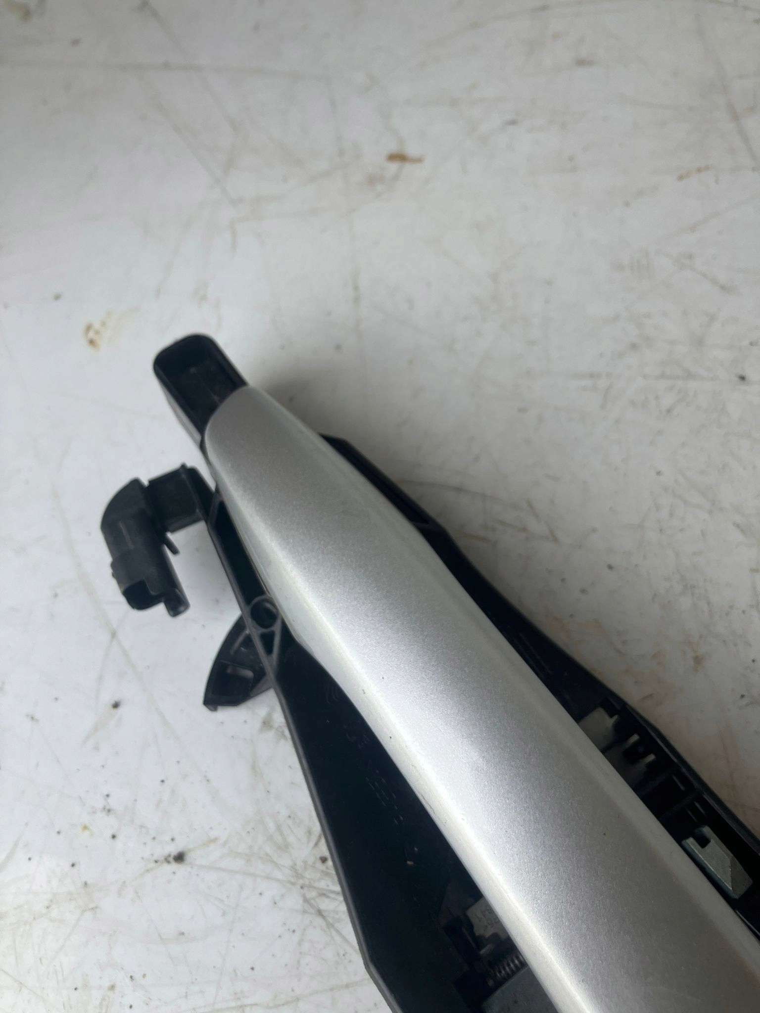 handle door left front CITROEN C4 PICASSO II EZR EZRC