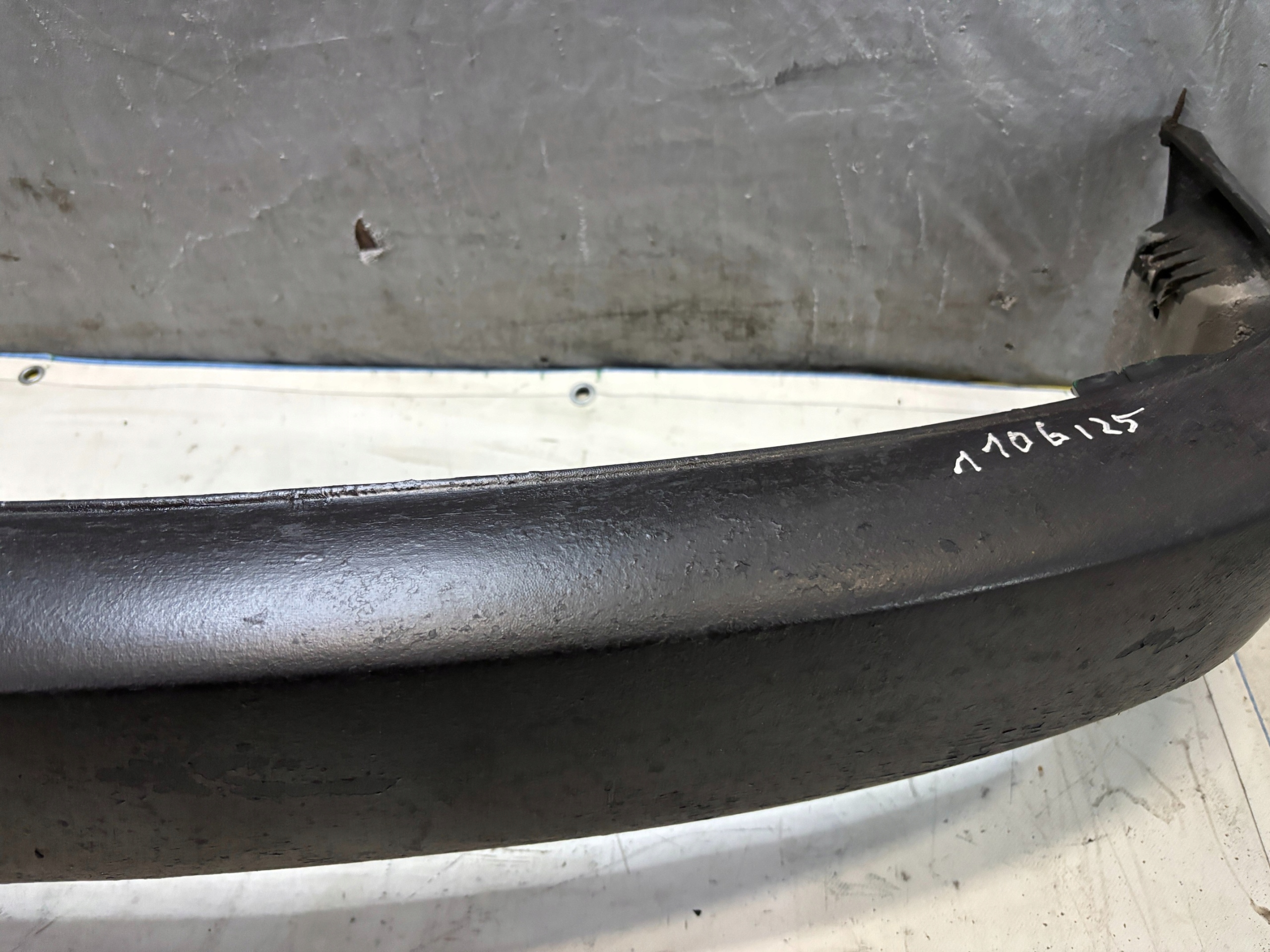 front bumper Volkswagen Transporter T4 701807101