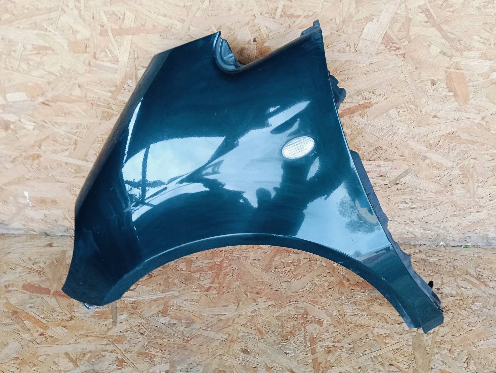 fender left front Mercedes A170 1686870107