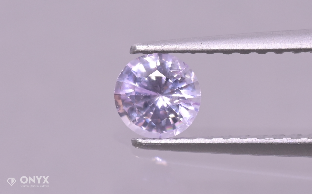 Fazetovaný safír kulatý fi 4,5 mm