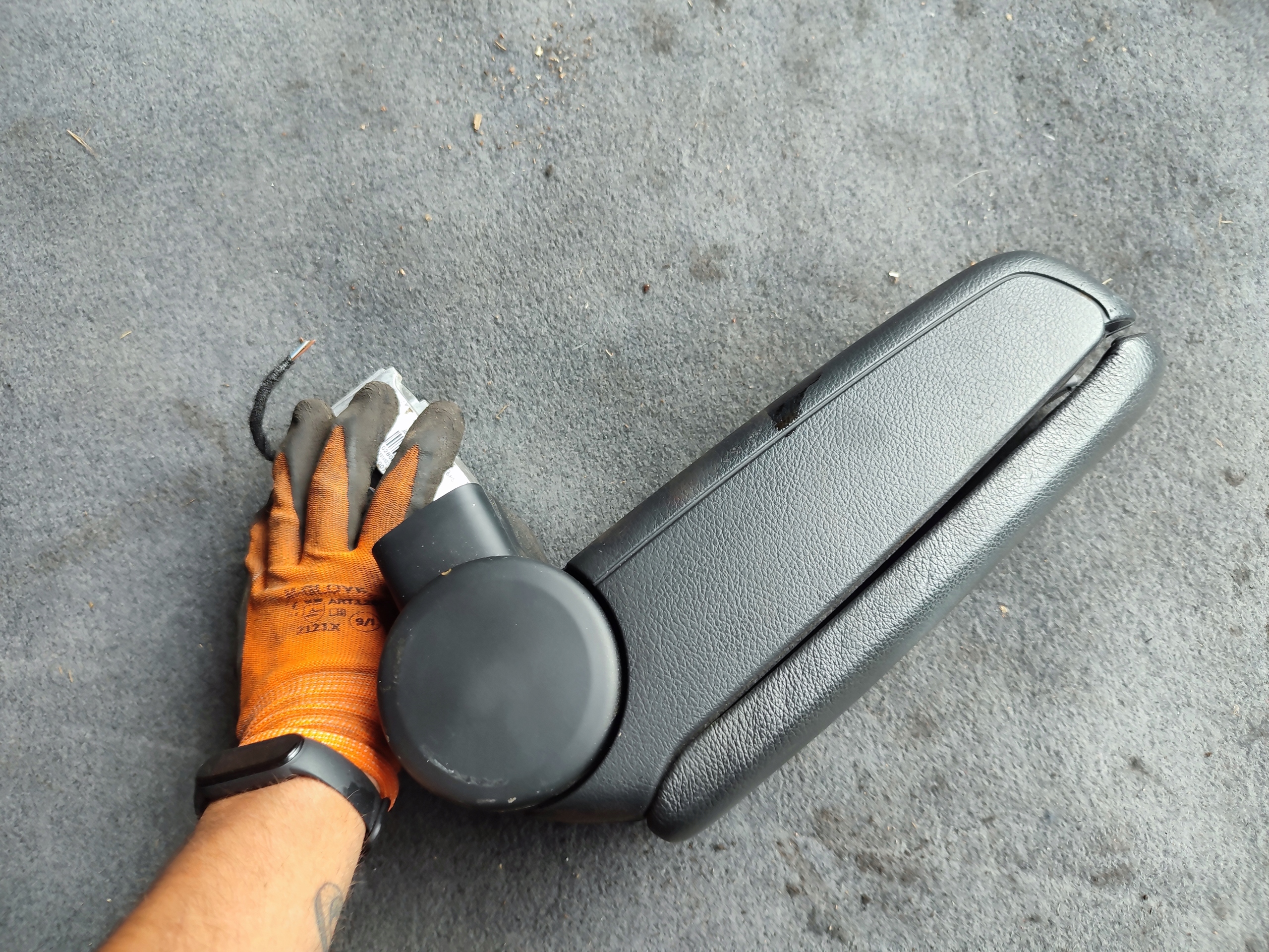 armrest leather AUDI A4 B7 8E0864207D