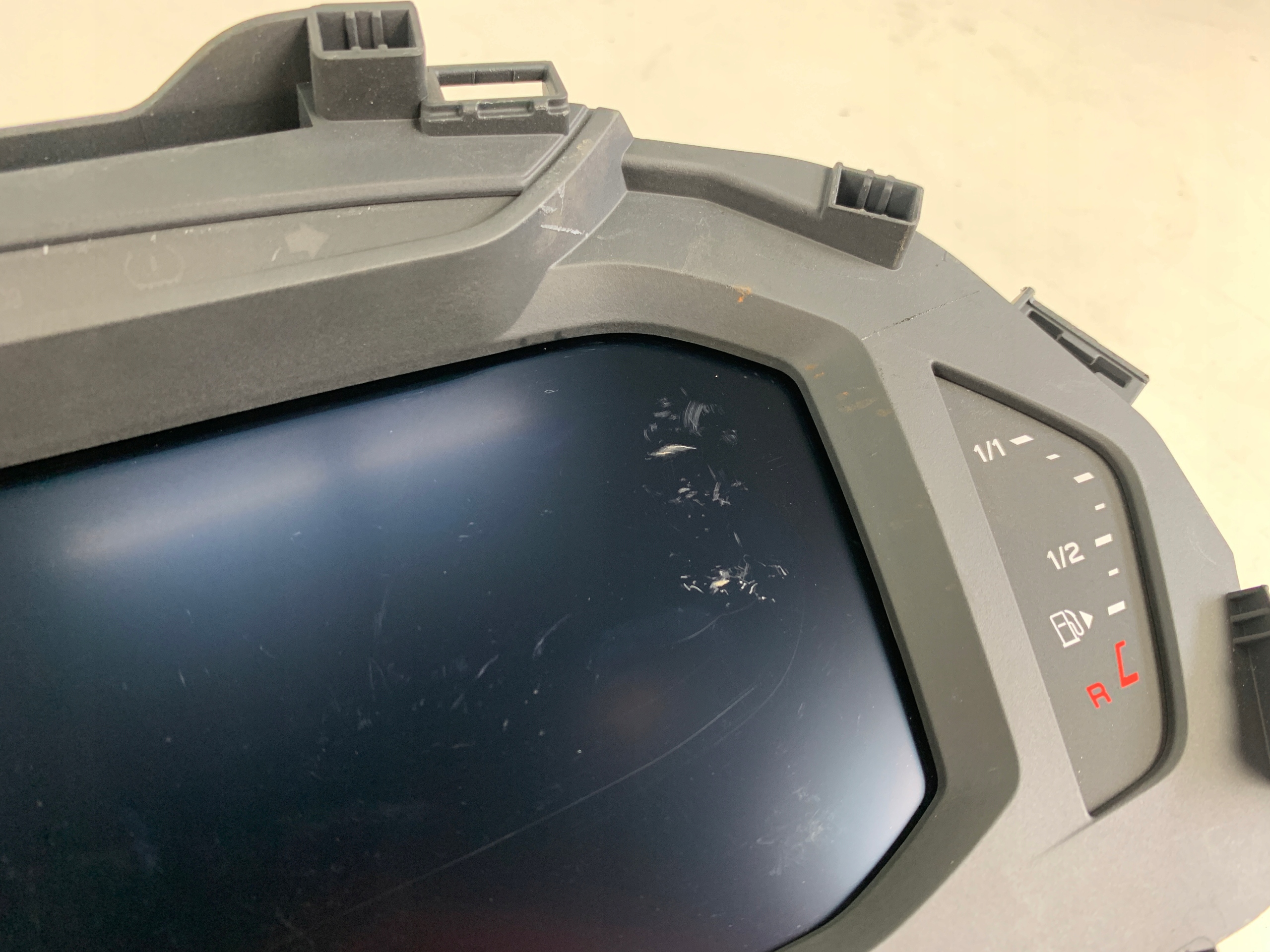 AUDI Q3 83A dials clock VIRTUAL LCD 83A920700B