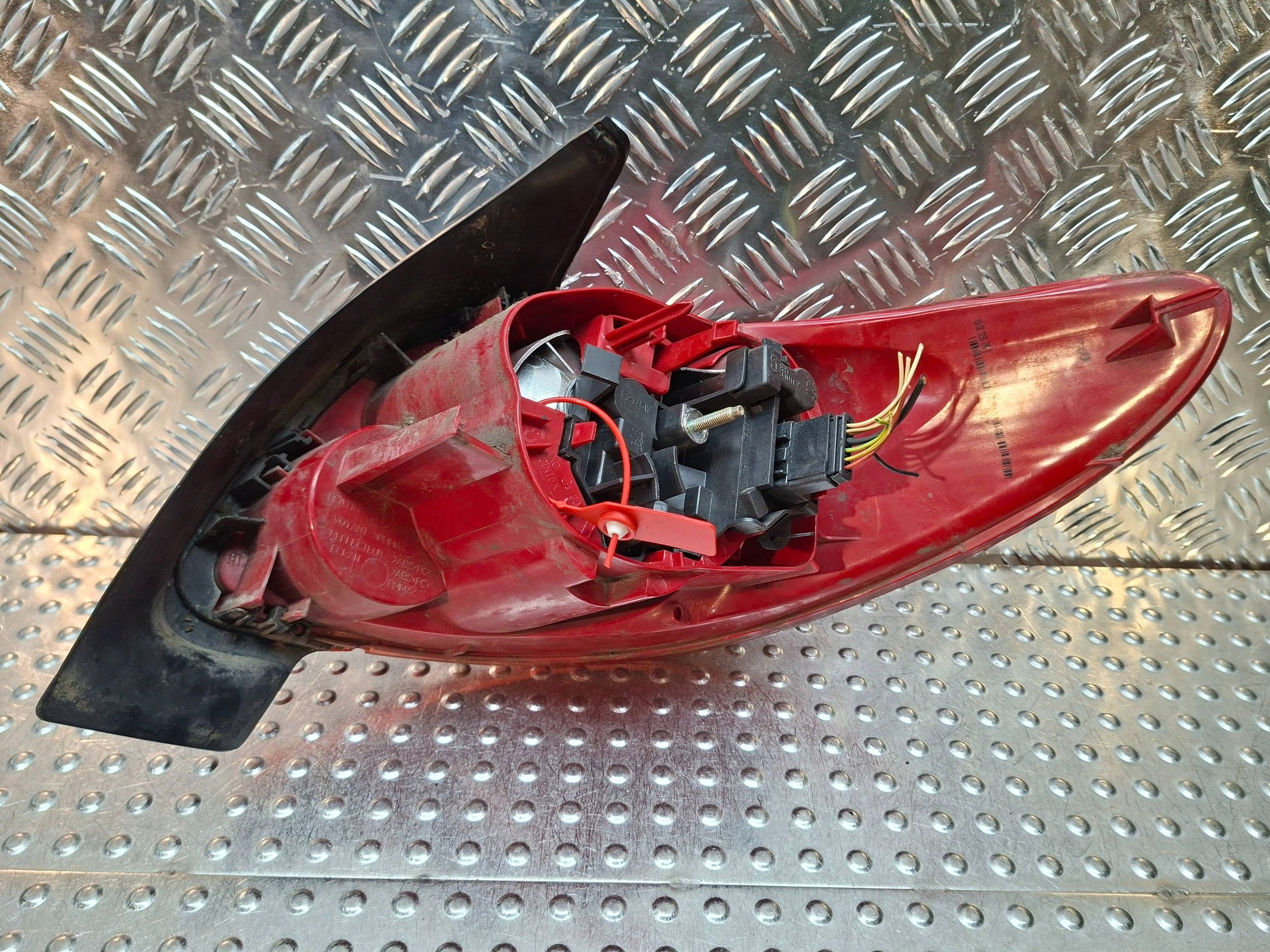 light rear left PEUGEOT 206 LIFT 2002