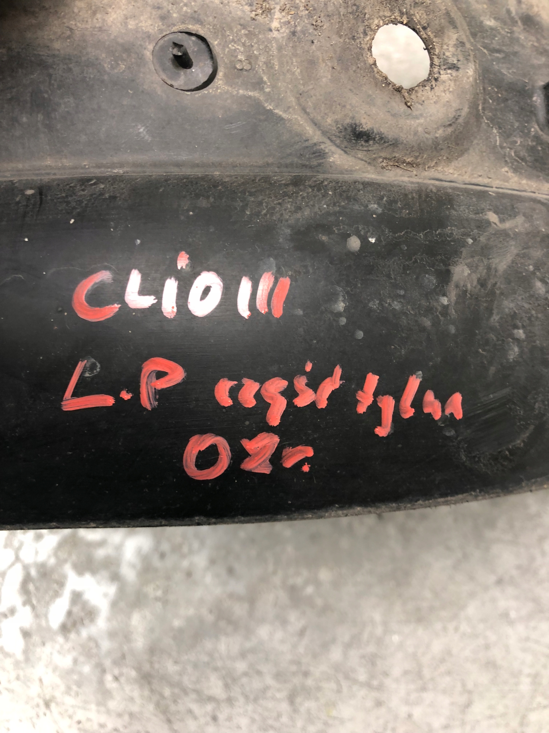 mudguard left front part rear RENAULT CLIO III 8200289945