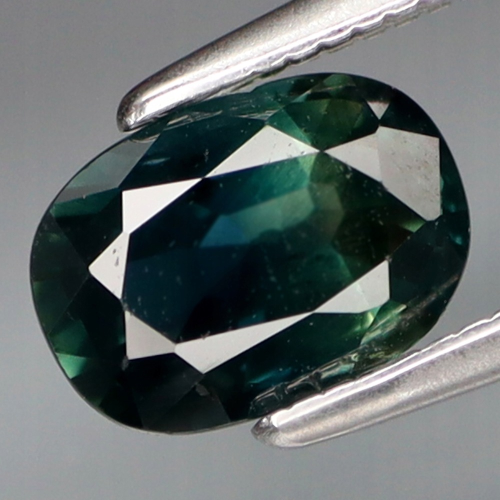 Přírodní safír 1,22 ct Skvělý kámen cca 7,5 x 5,5 mm video HSA7218