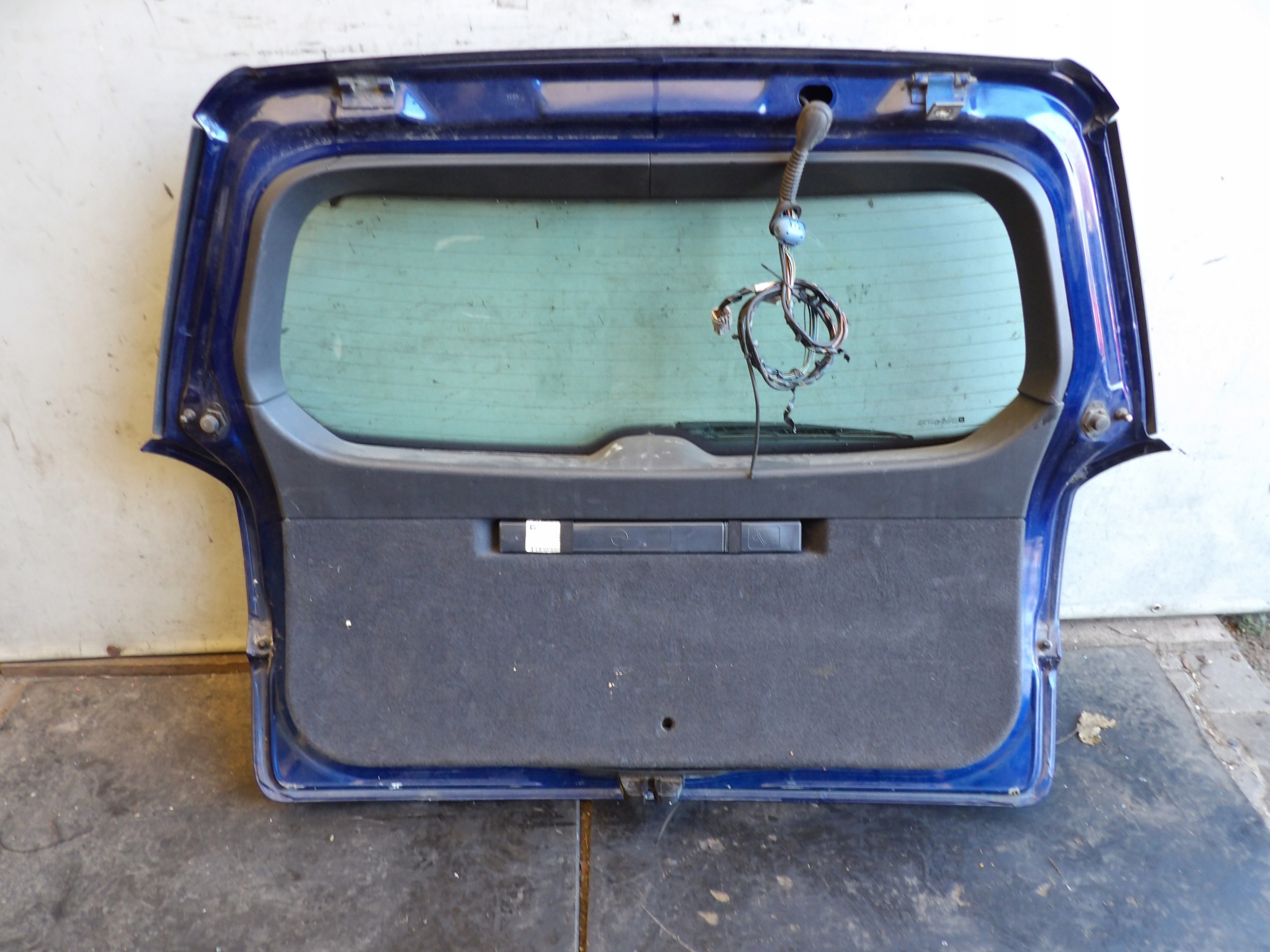 Opel Astra H boot doors lak. Z21B kombi