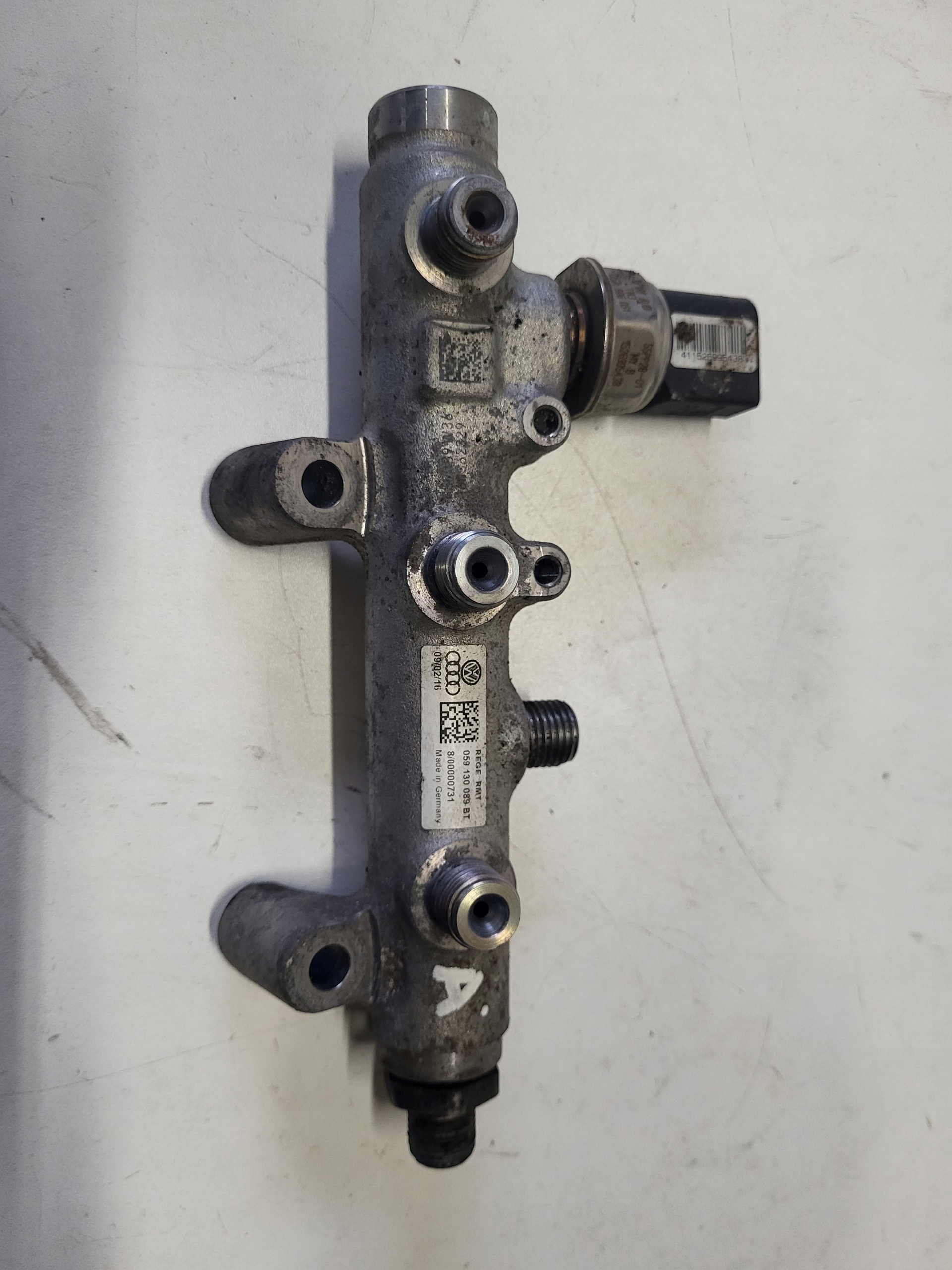 топливная рейка Audi A7 SPORTBACK (4GA, 4GF) 059130089BT 3.0дизель 150kW