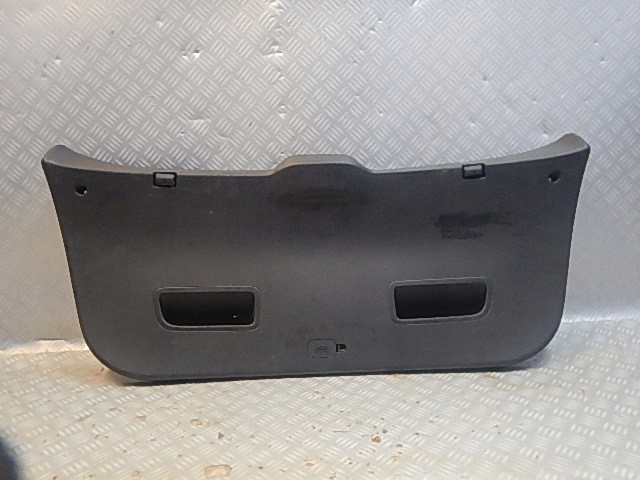 KIA VENGA TAPICERKA OSŁONA NA KLAPĘ KLAPY