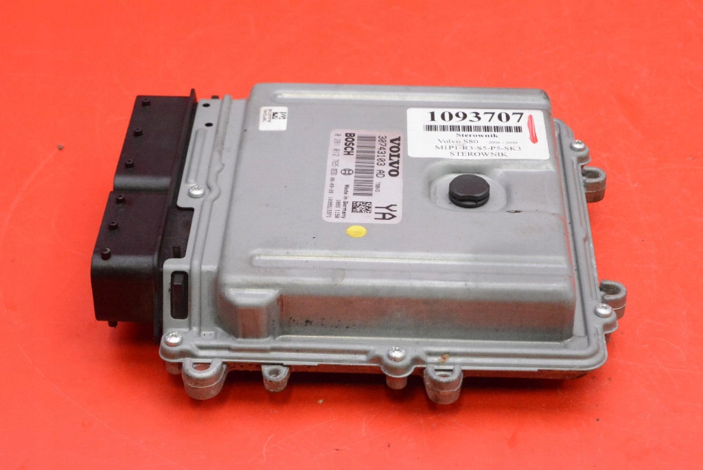 control unit computer of the engine 30743103 VOLVO S80 2 II 2.4 D5 185 KM 06-09