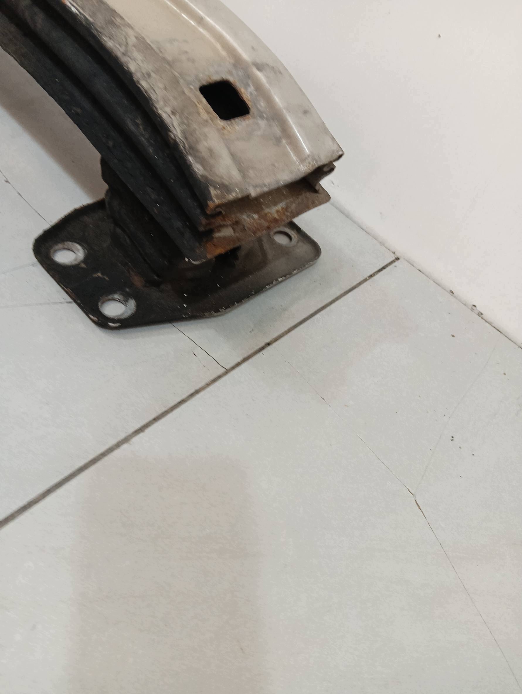 Traversa Paraurti Anteriore Citroen Nemo e (2007- )