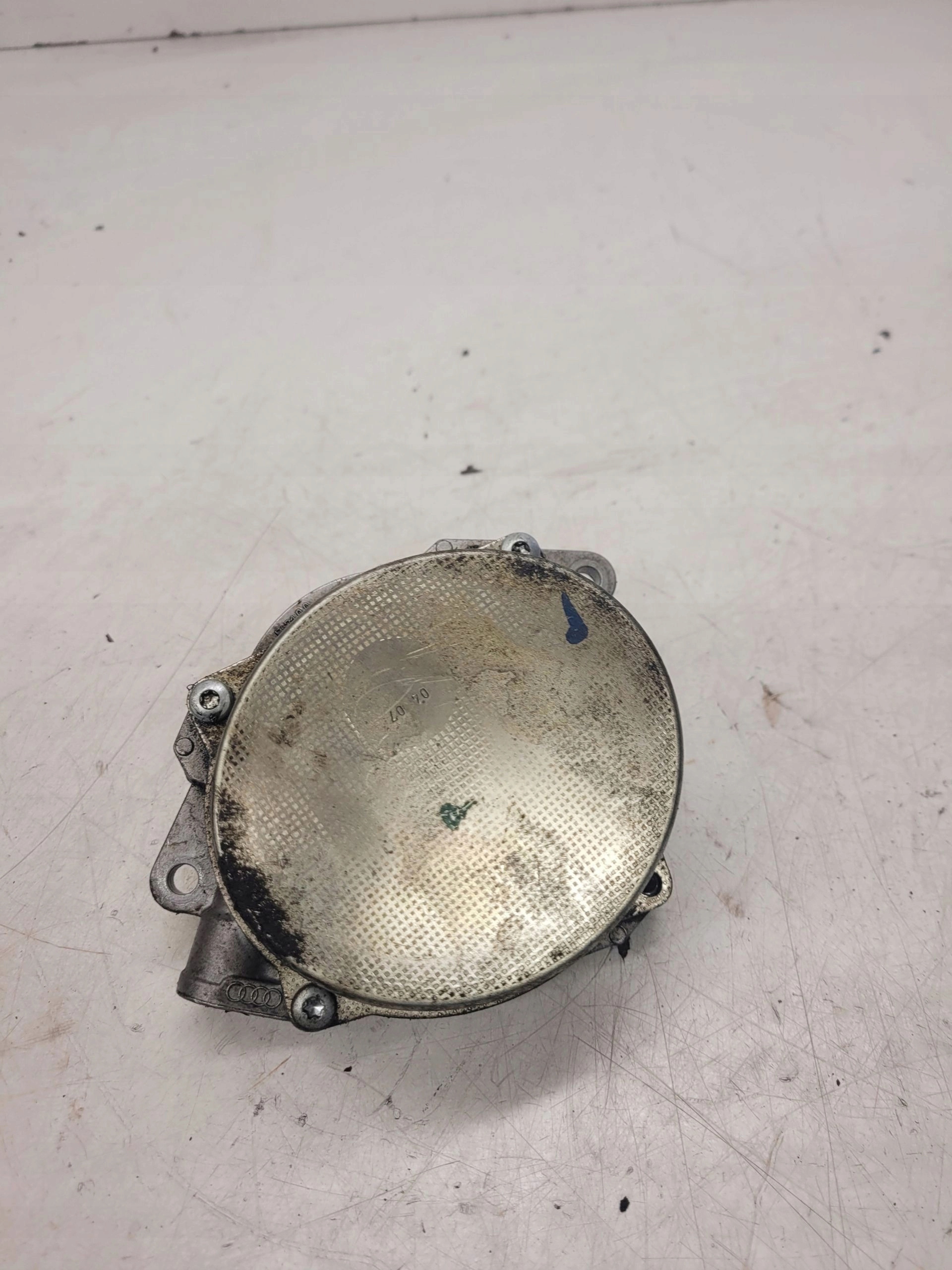 Pompa VACUM AUDI A6 C6 3.0 TDI BMK ASB 057145100AE