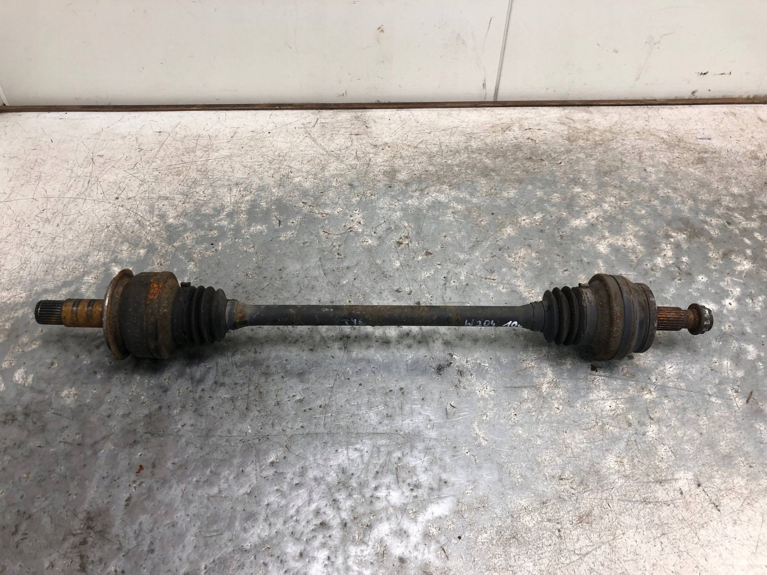 semi-axis rear part rear MERCEDES W204