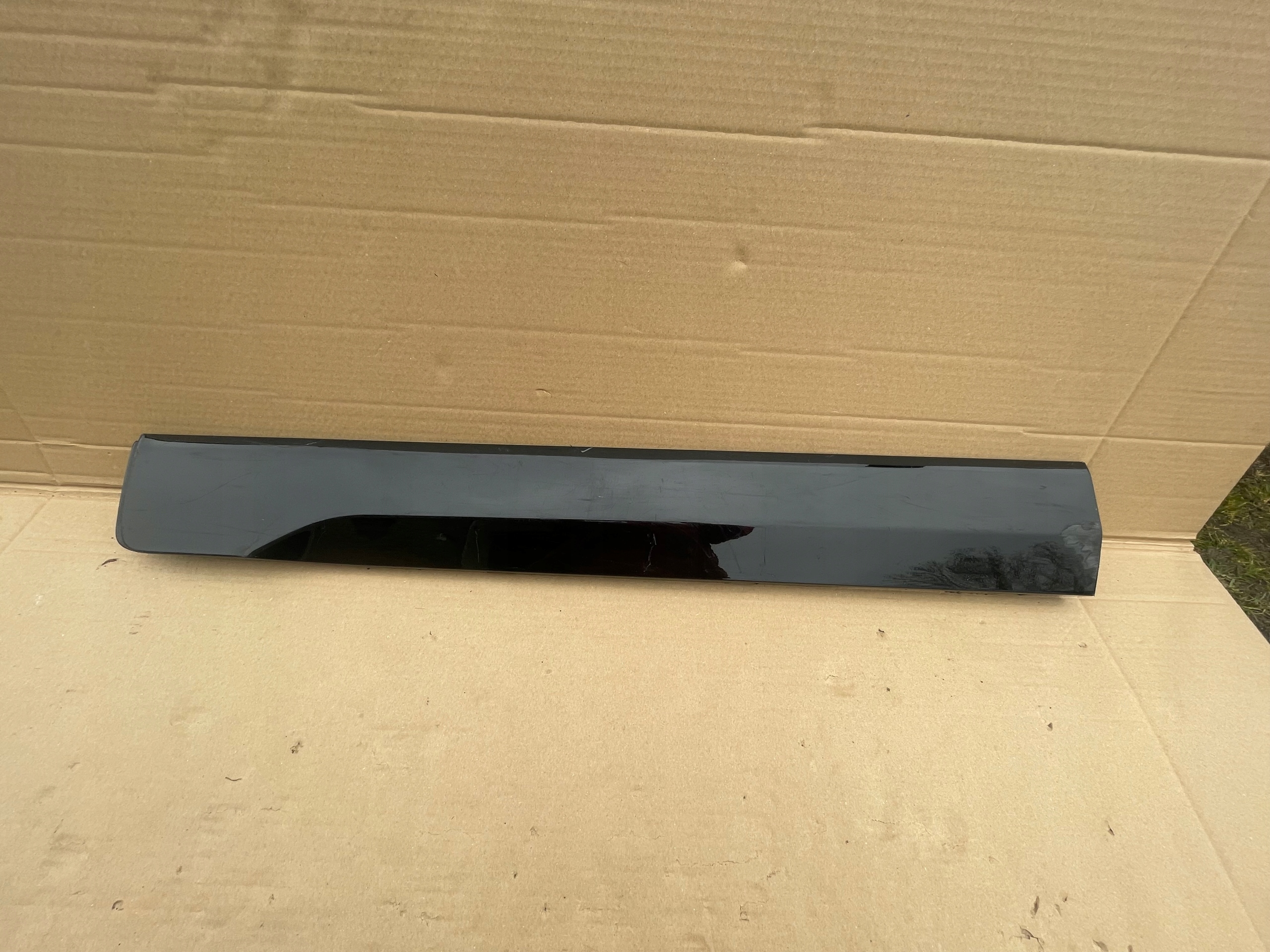 Ford OE Hn15-N20849-A накладка двери