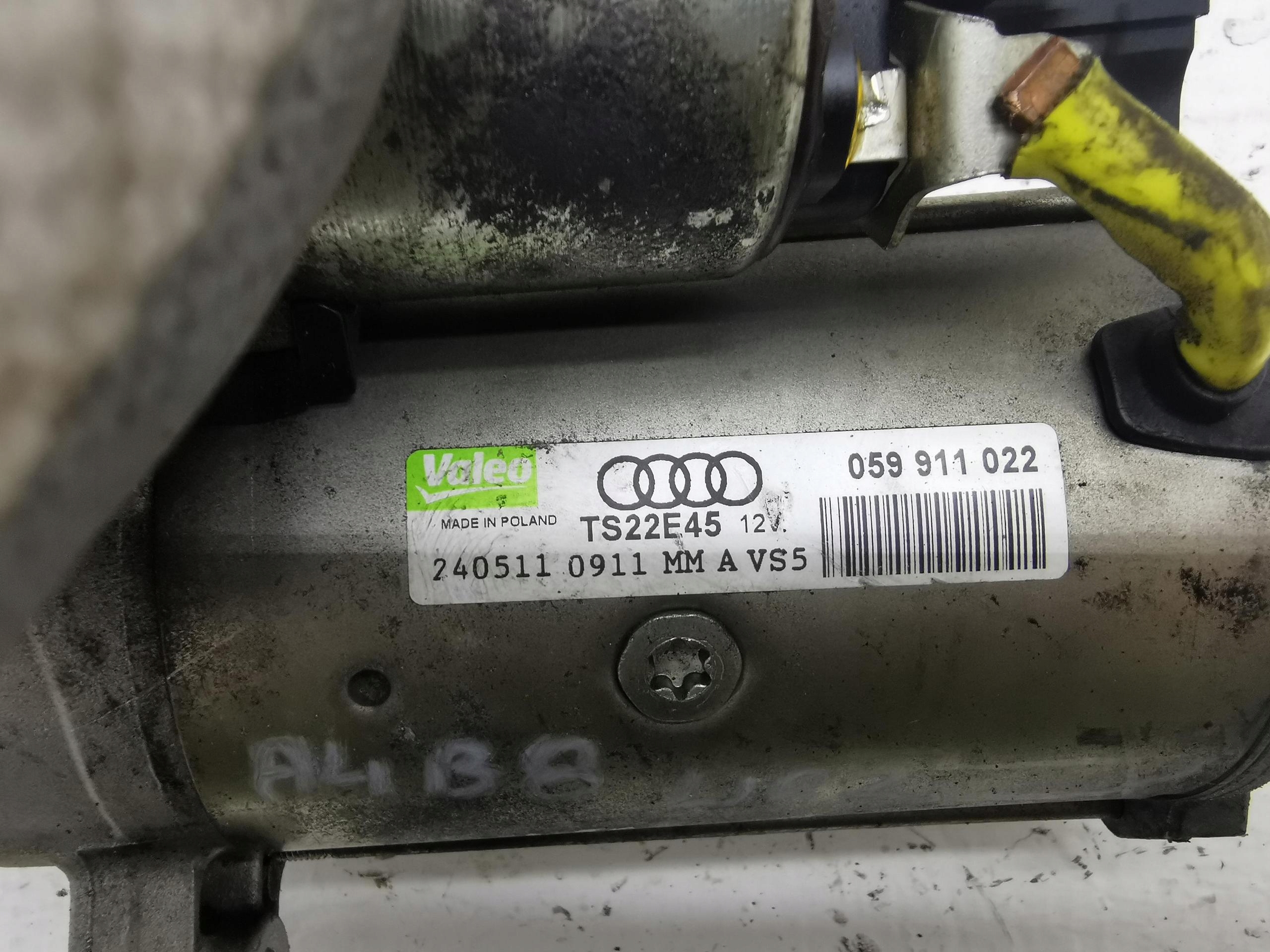 startér MOTORU AUDI A4 B8 2.7 V6 TDI 059911022