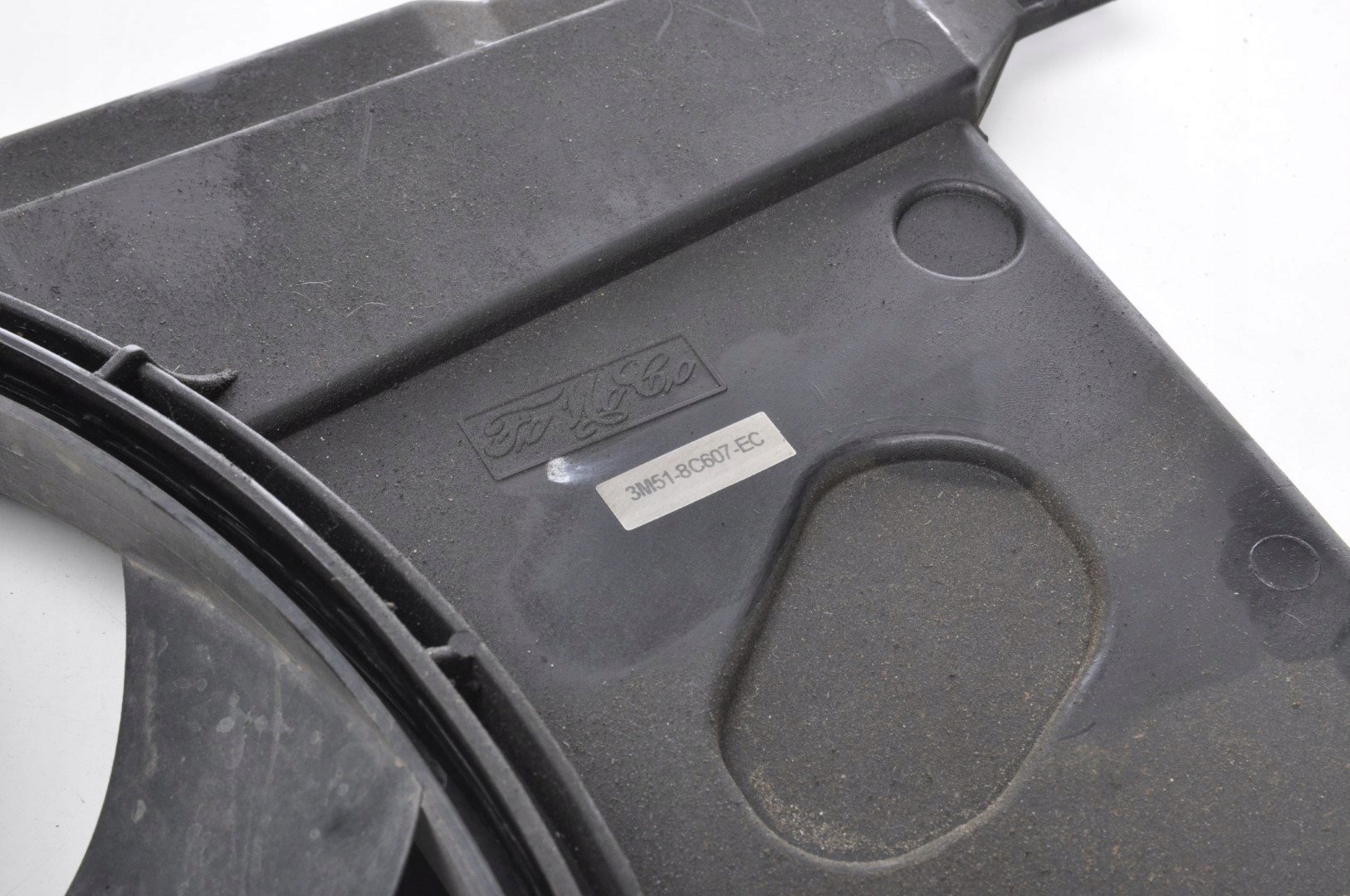 FOCUS MK2 WENTYLATOR CHŁODNICY WODY 3M51-8C607-EC Typ samochodu Samochody osobowe