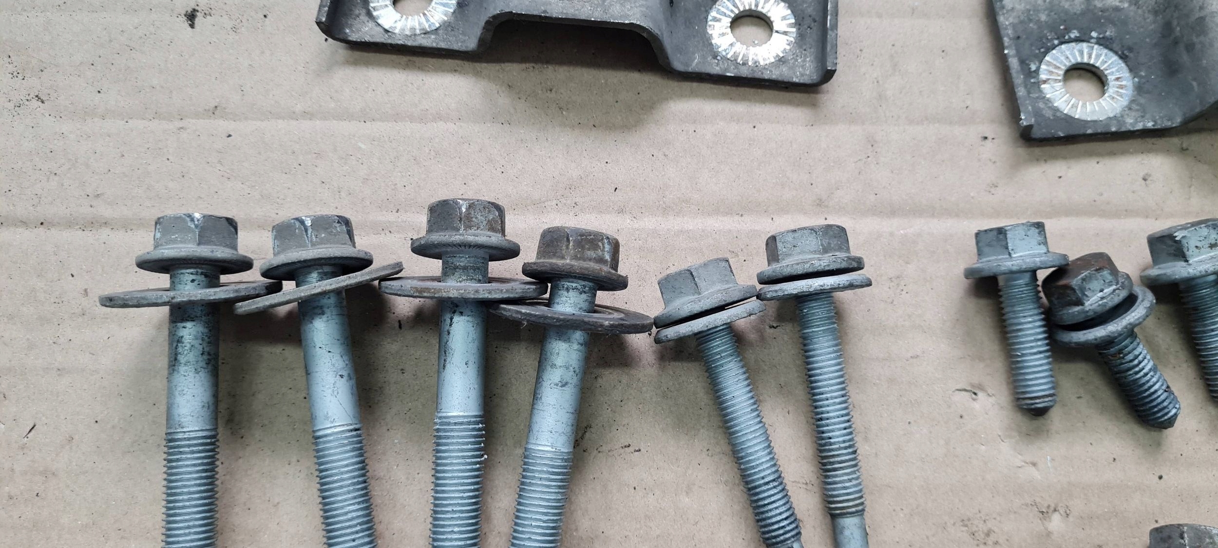 A6 C6 LIFT screw screws SANEK KOLYSKI siders springing front KOMPLET