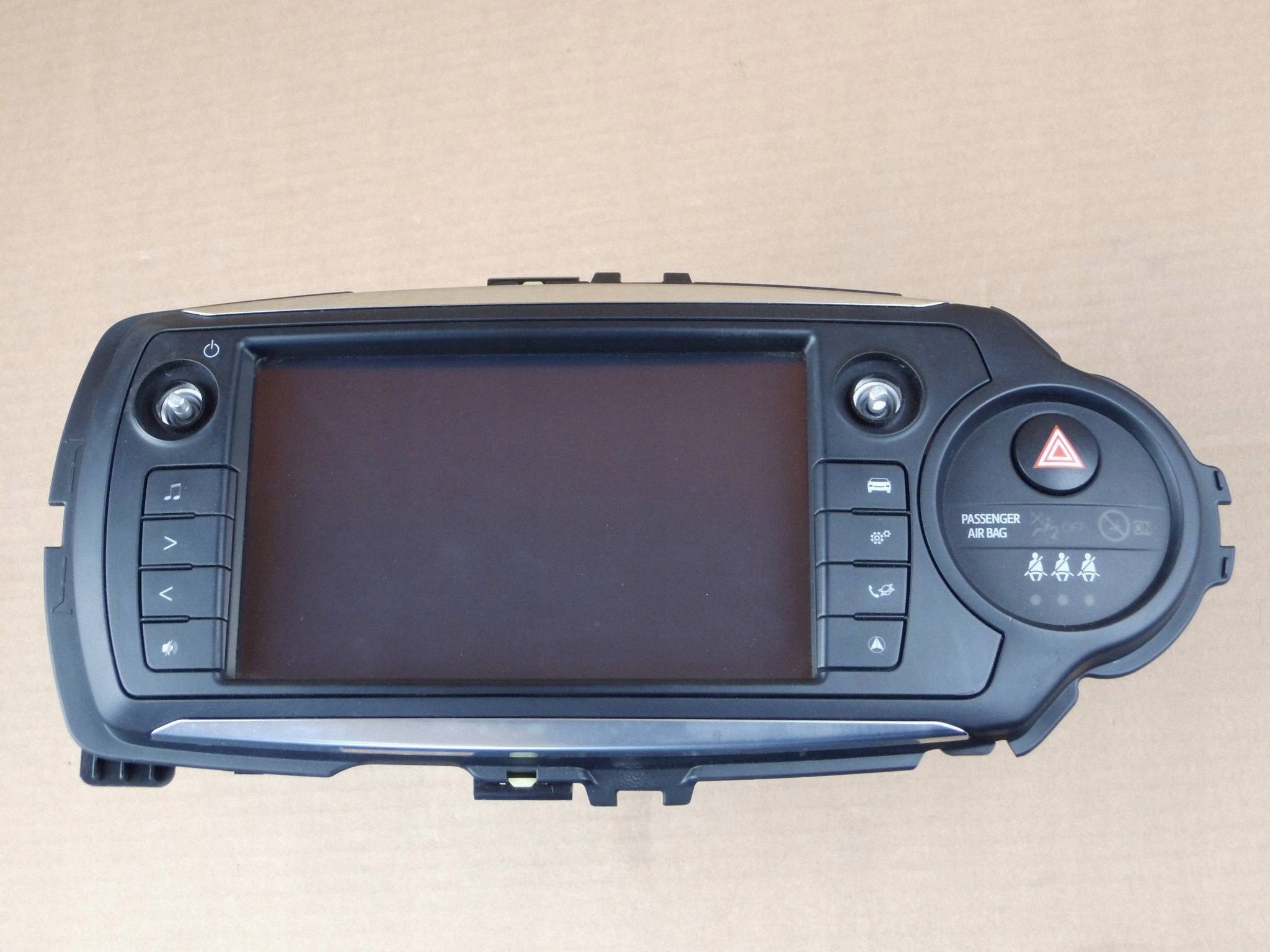 Toyota Yaris III radio Display ANGLIK
