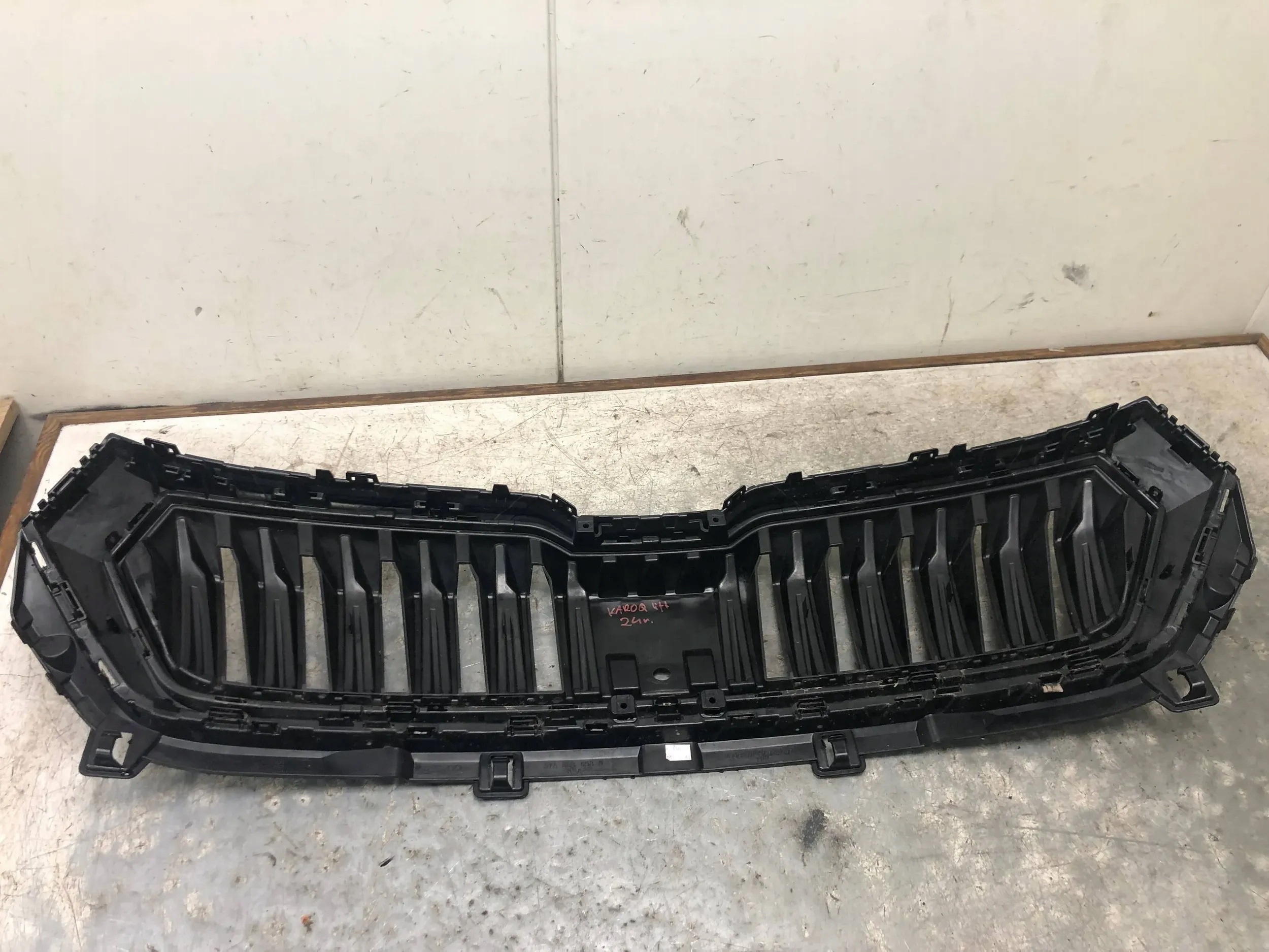 grill grille radiator SKODA KAROQ 57A853653G