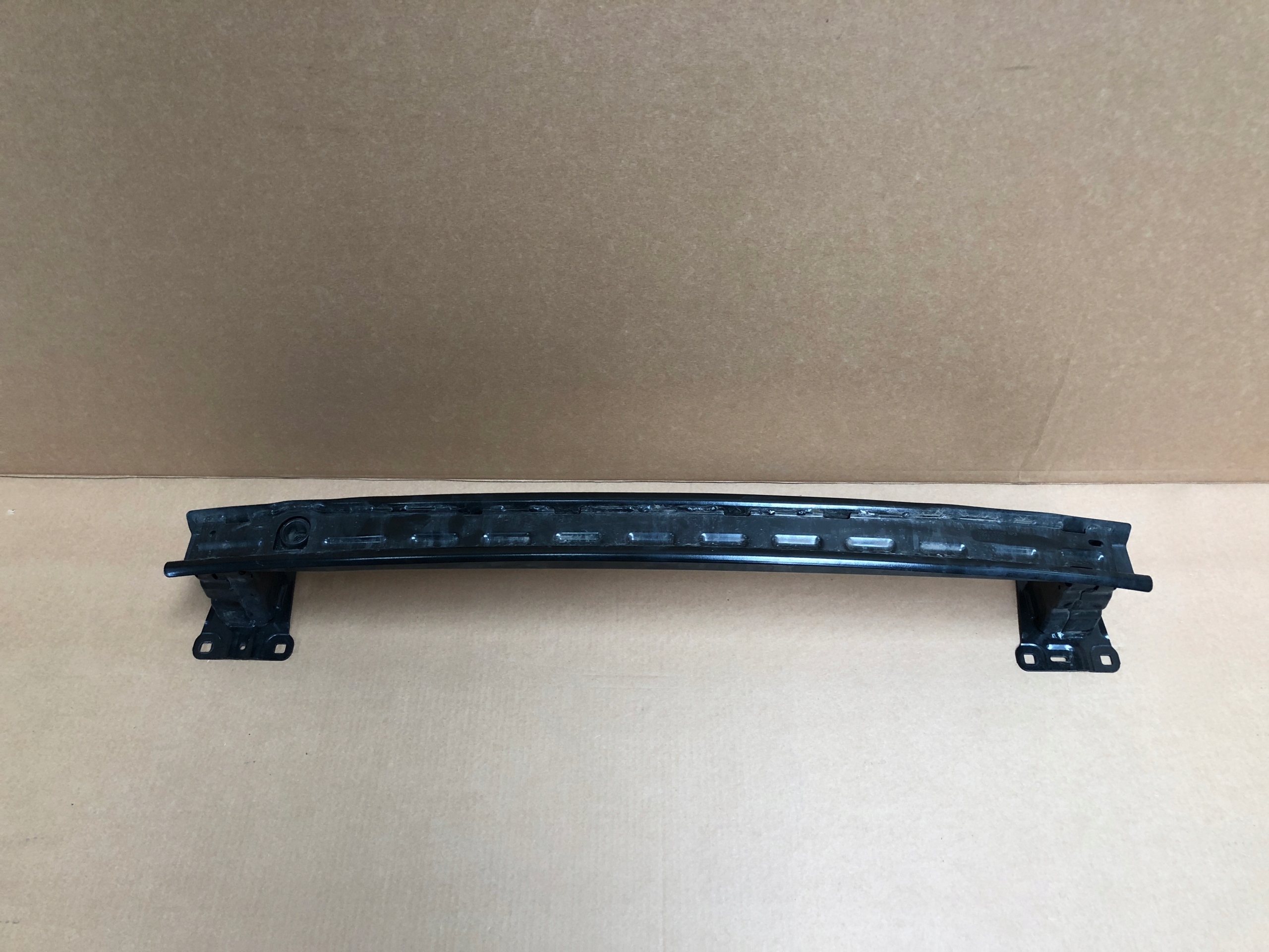 AUDI Q2 81A bumper support rear part 81A807309