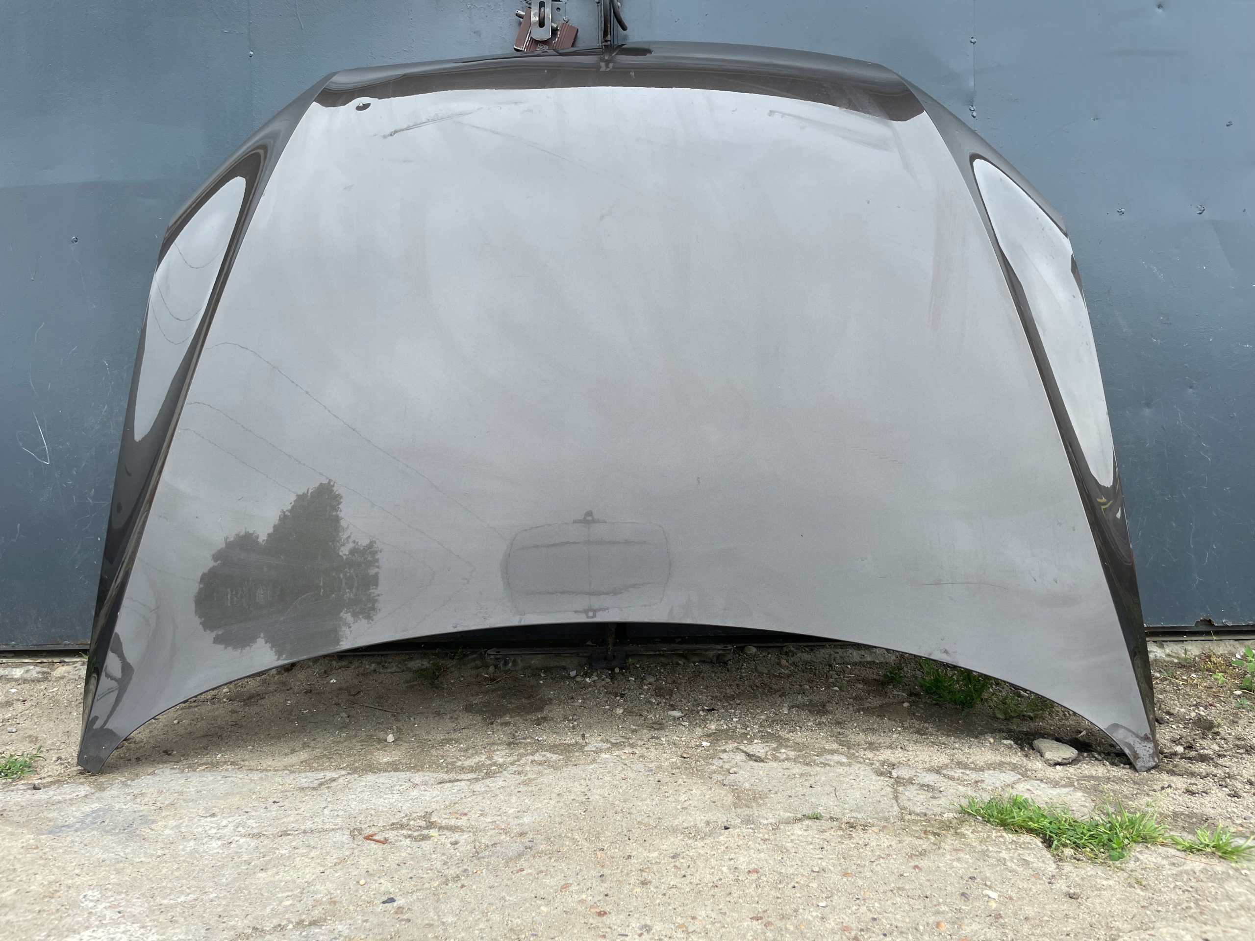 VW Passat B7 maska pokrywa silnika