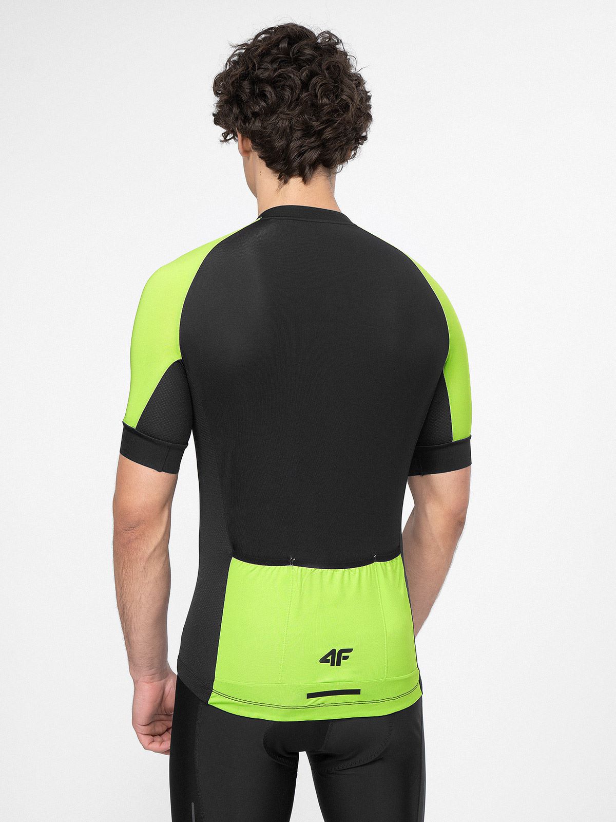 KOSZULKA ROWEROWA KOLARSKA MĘSKA 4F S SPORTOWA Model Koszulka rowerowa męska 4F M364