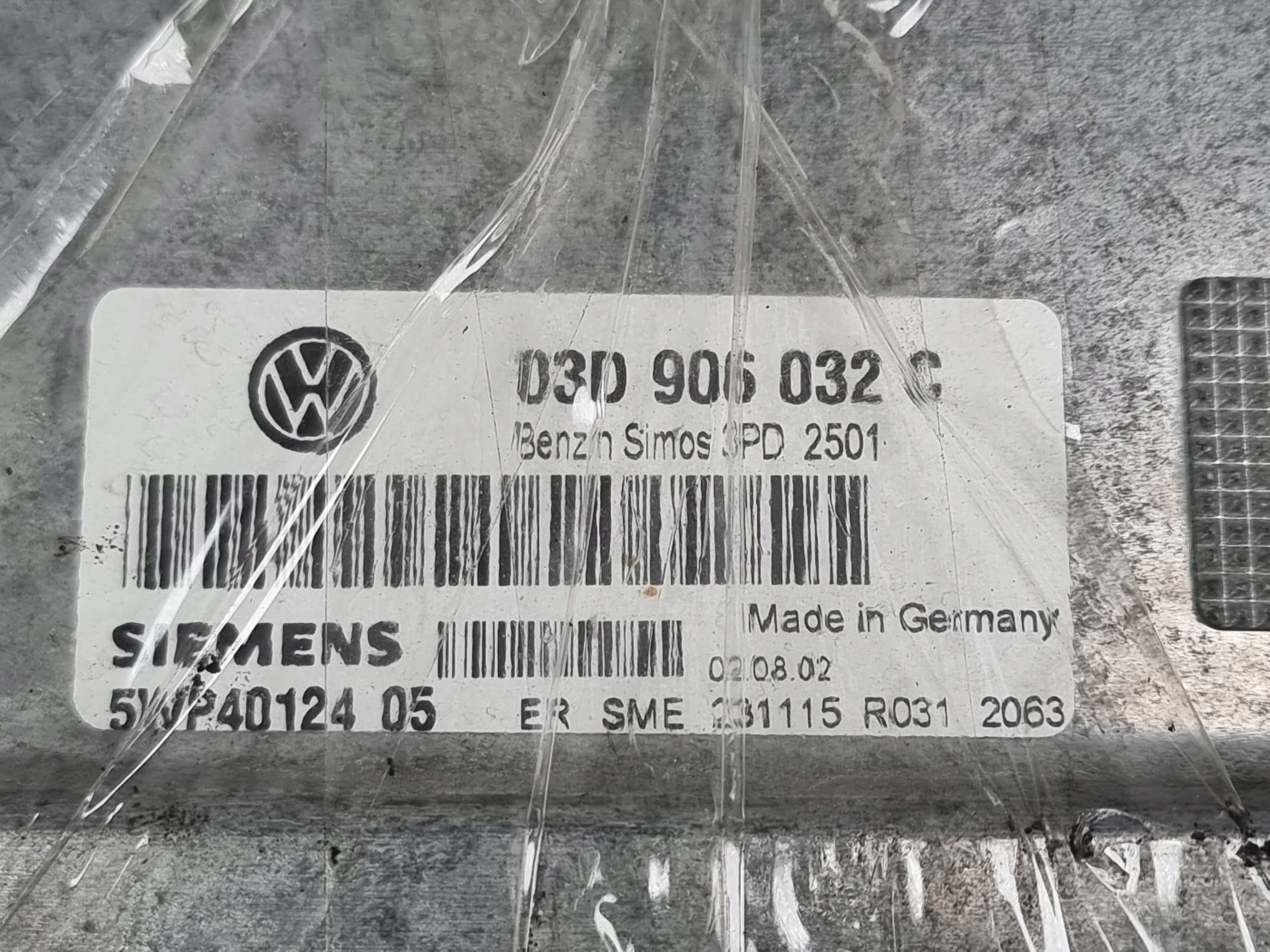 computer 03D906032 VOLKSWAGEN POLO IV