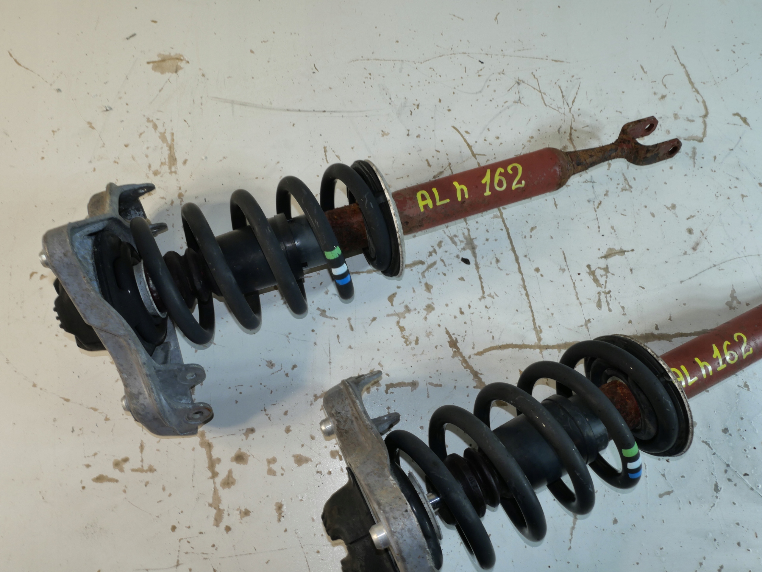 amortizer prednji AUDI A4 B7 8E0413031CL