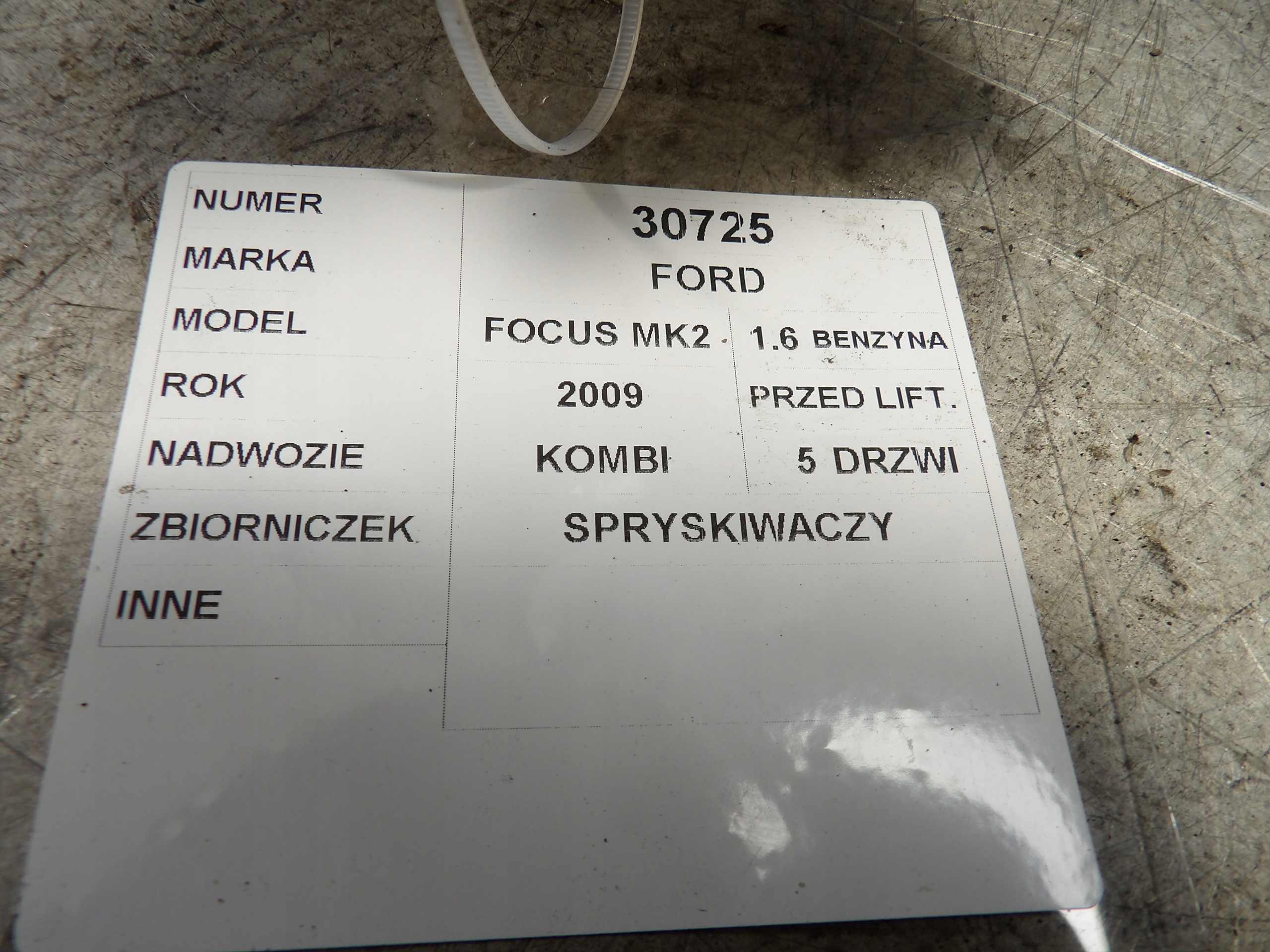 Ford Focus MK2 Behälter Spritzdüse 4M51-13K163