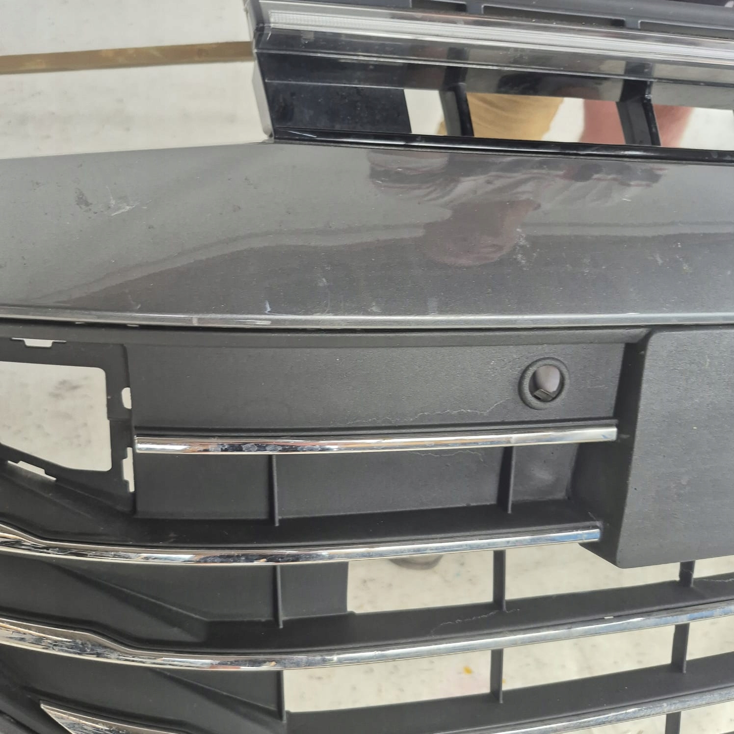 VW PASSAT B9 3J0 24- bumper front front grill LED PDC