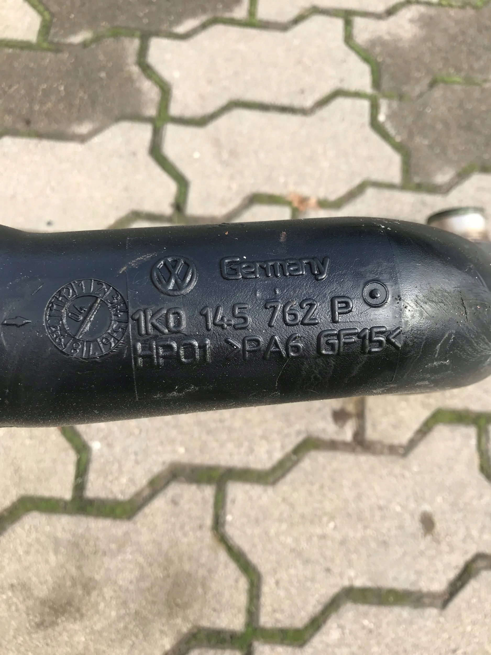 cijev prijenos interkulera VW AUDI SKODA 1K0145762P