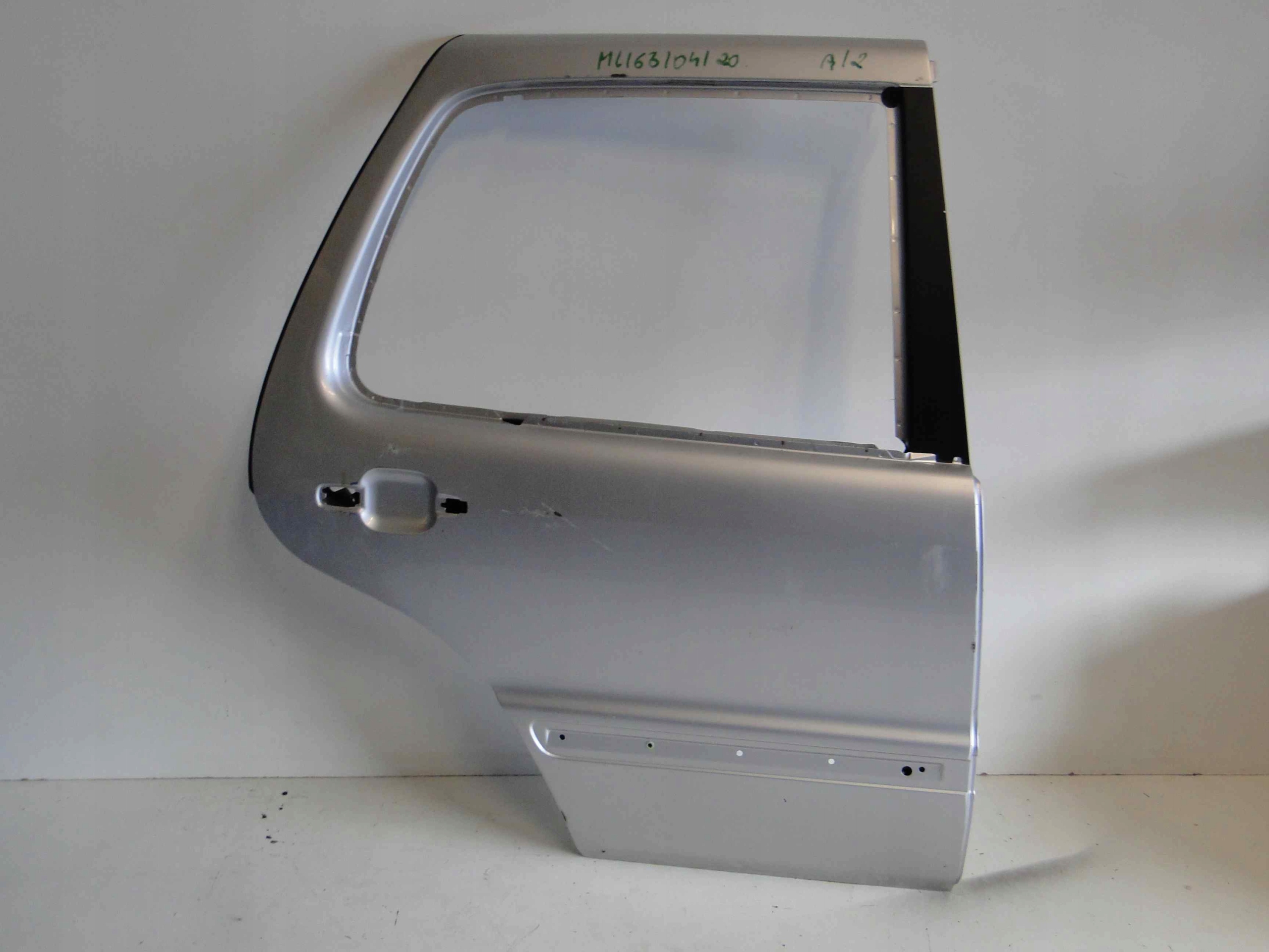 MERCEDES ML W163 163 LIFT DRZWI TYLNE PRAWE Typ samochodu 4x4/SUV Samochody osobowe