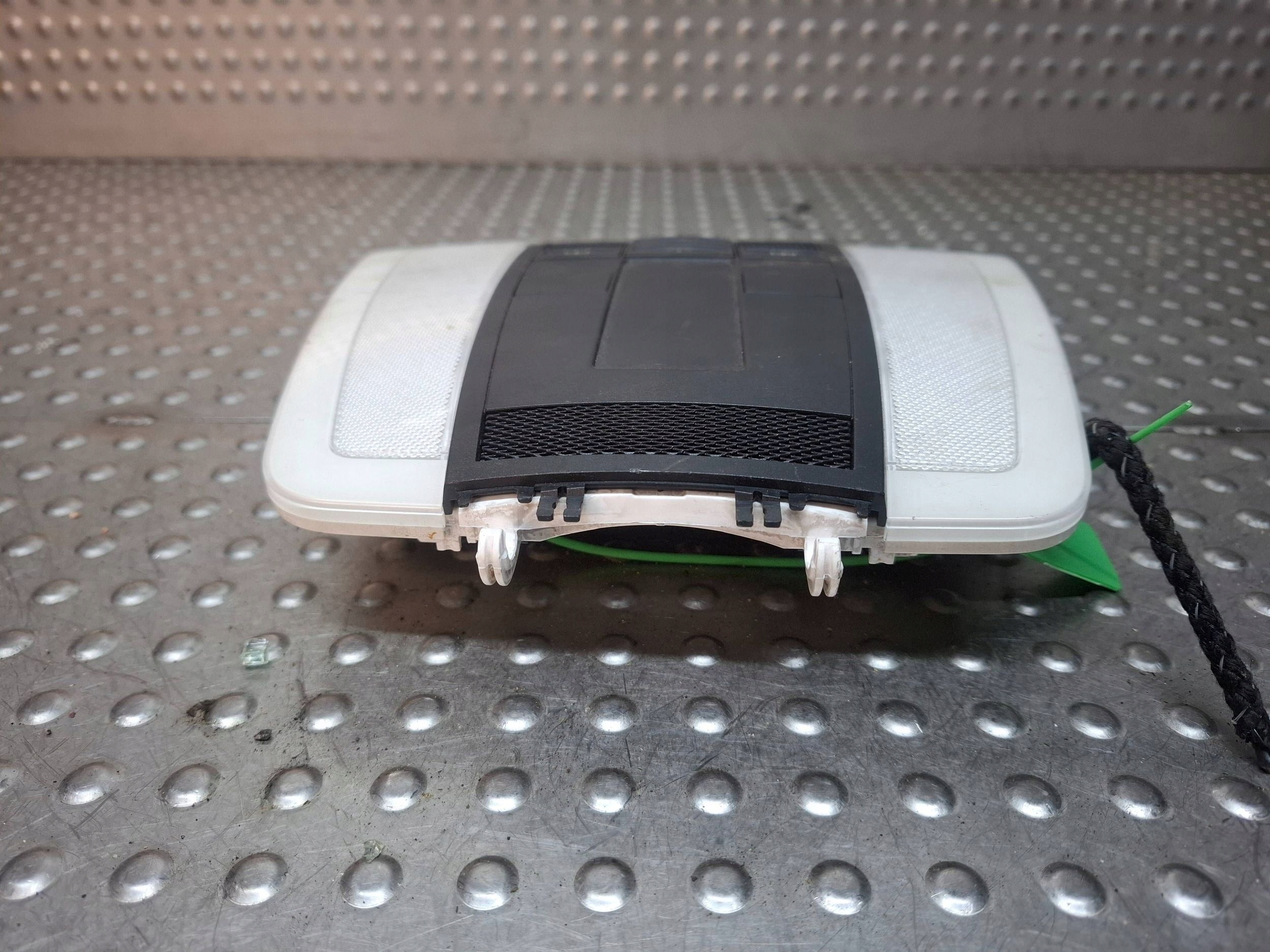 light cabs A2048202001 MERCEDES C KLASA W204