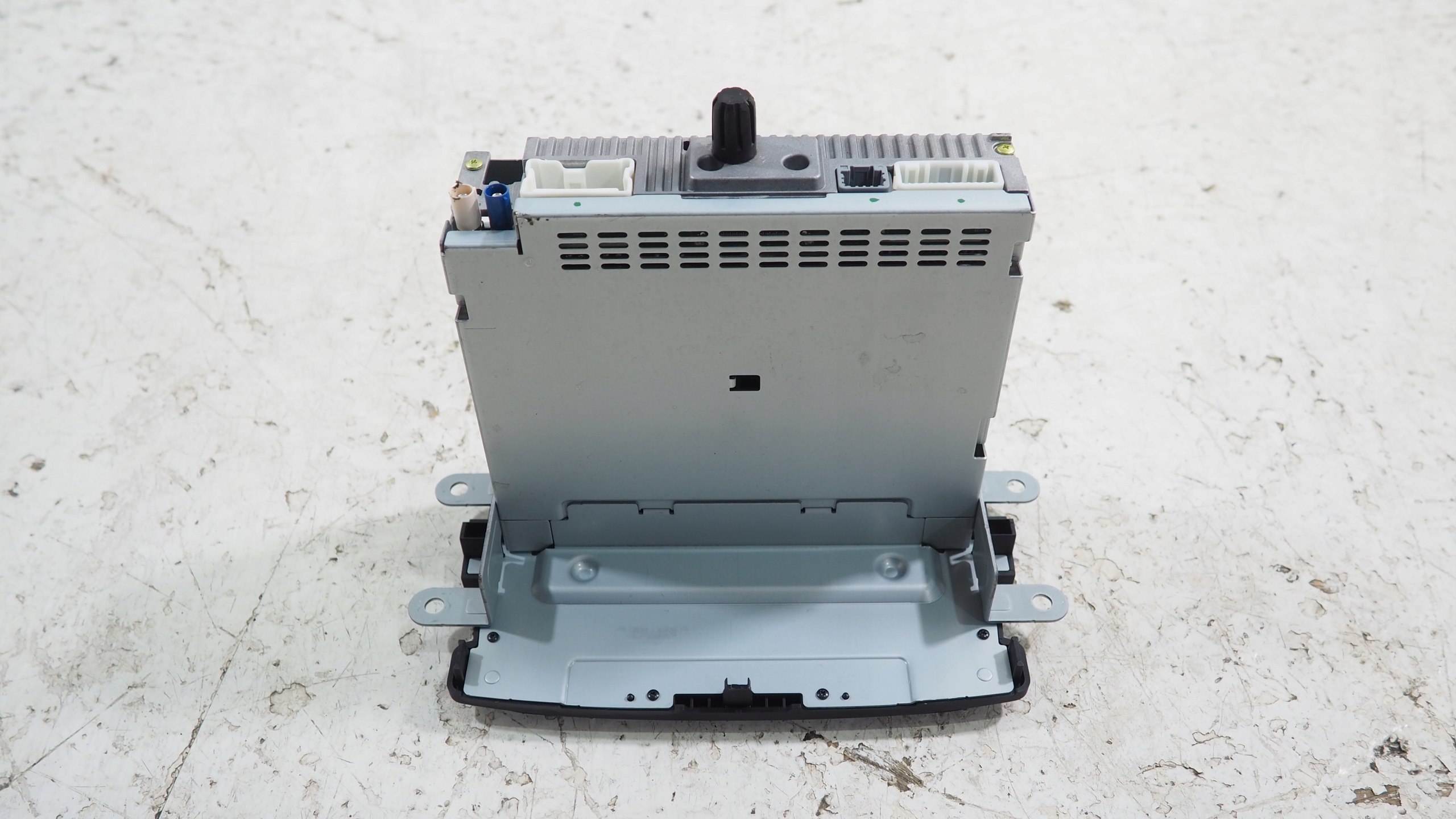 Dacia Duster Schermo radia navi 281153855R