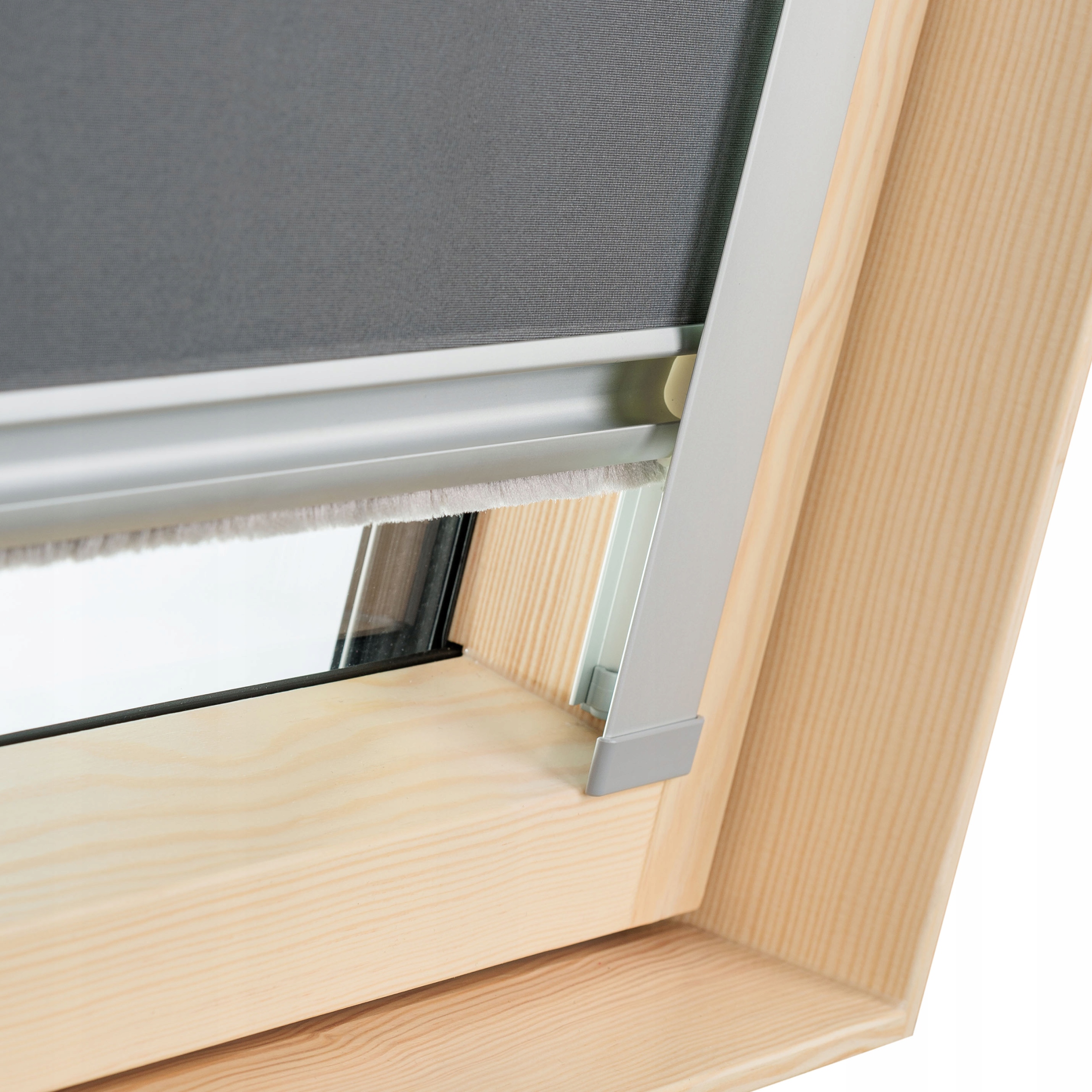 Roleta dachowa zaciemniająca 66x118 do okien FAKRO VELUX OPTILIGHT Długość 118 cm