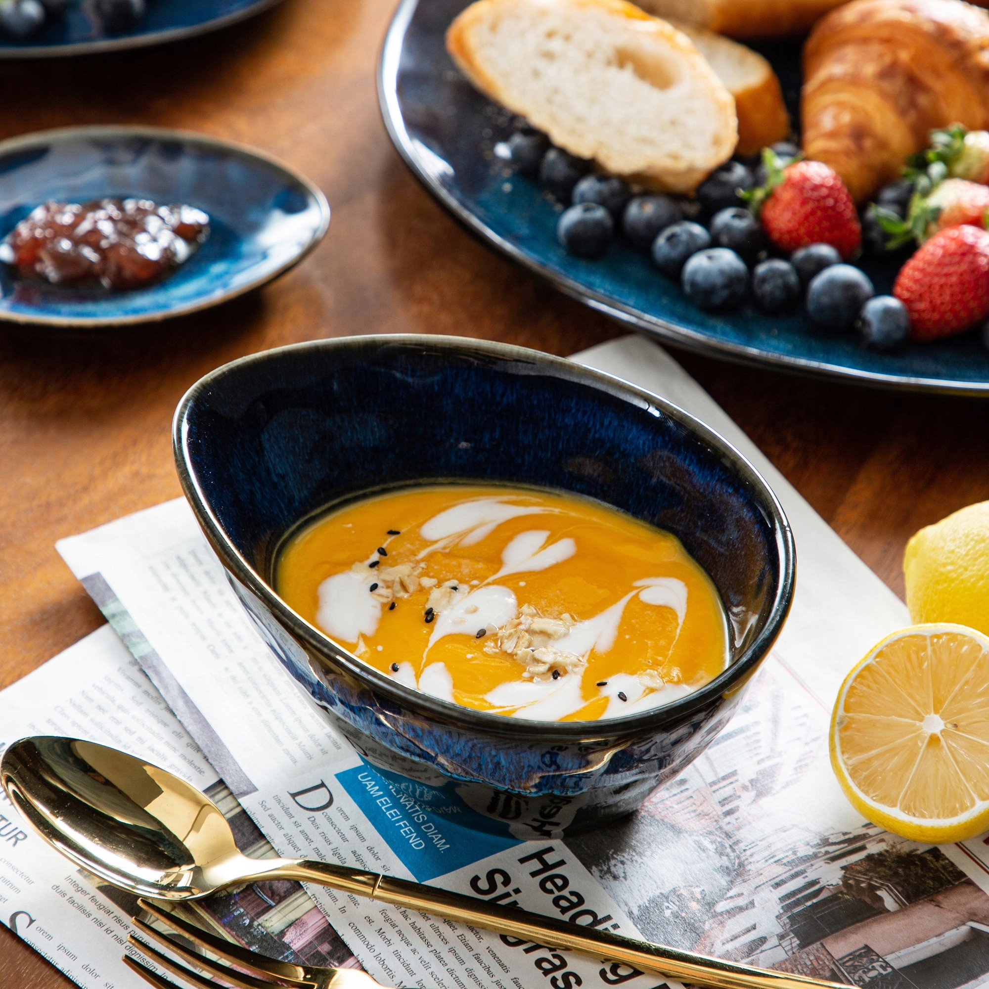 KOMPLET SERWIS OBIADOWY VANCASSO STARRY BLUE 33 szt. KAMIONKA PREZENT Kształt Inny kształt