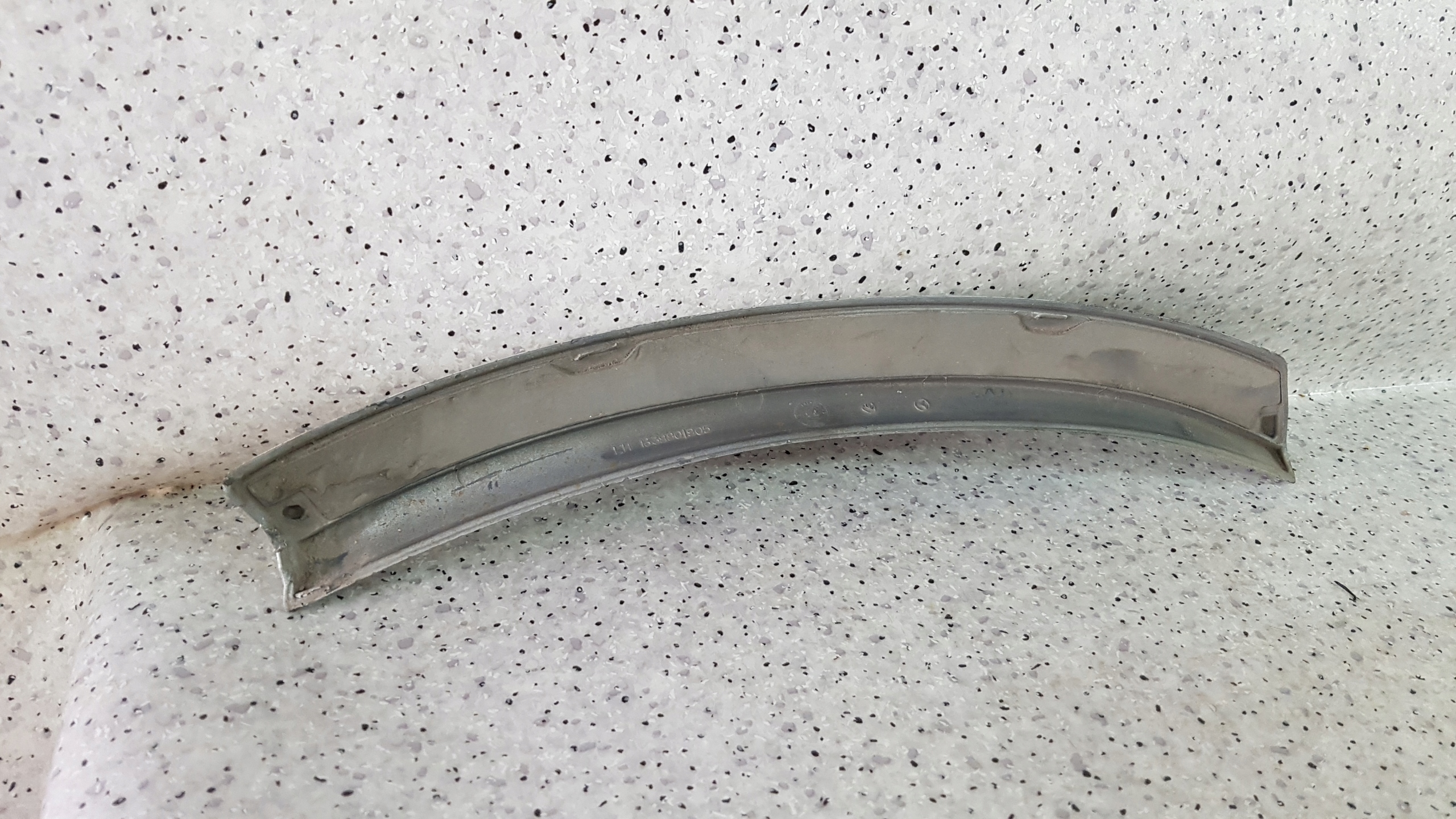 MERCEDES ML W163 LIFT moulding left rear part 2003