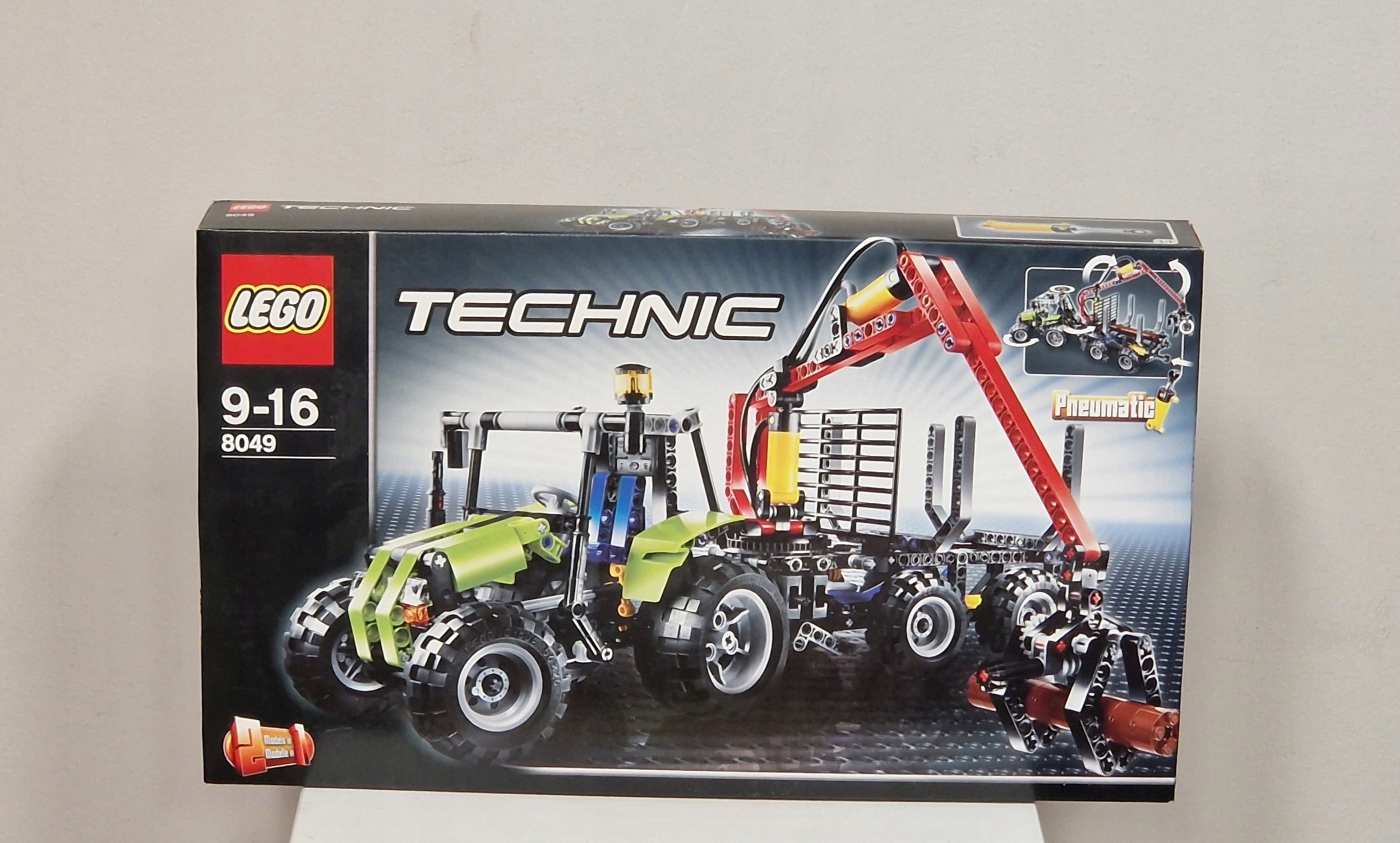 Lego Technic 8049 Tractor with Log Loader Traktor