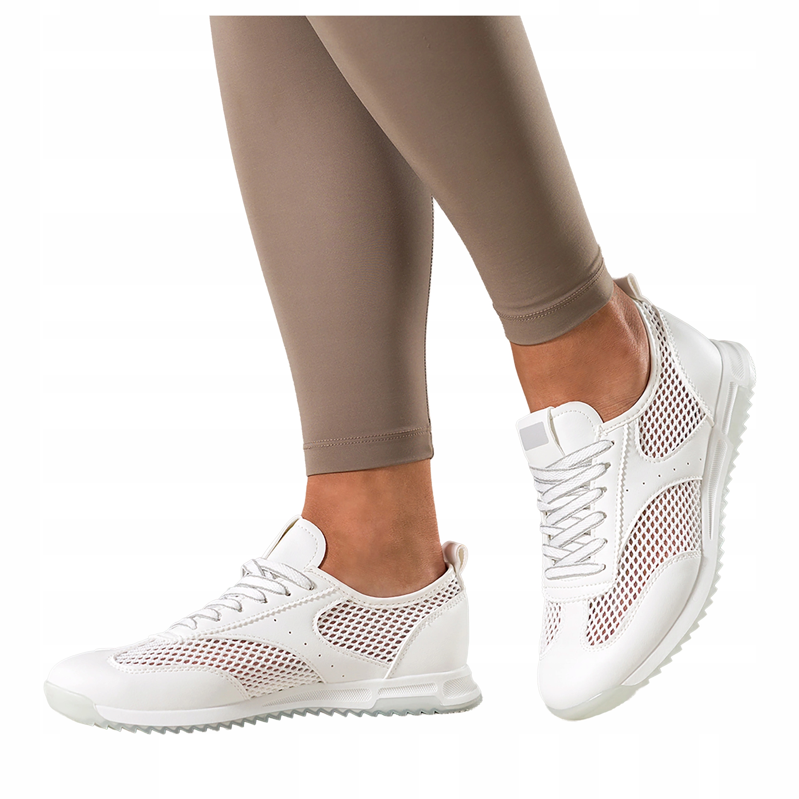 Bílé dámské sportovní tenisky se síťkou a šněrováním, pohodlné, lehké, velikost 37