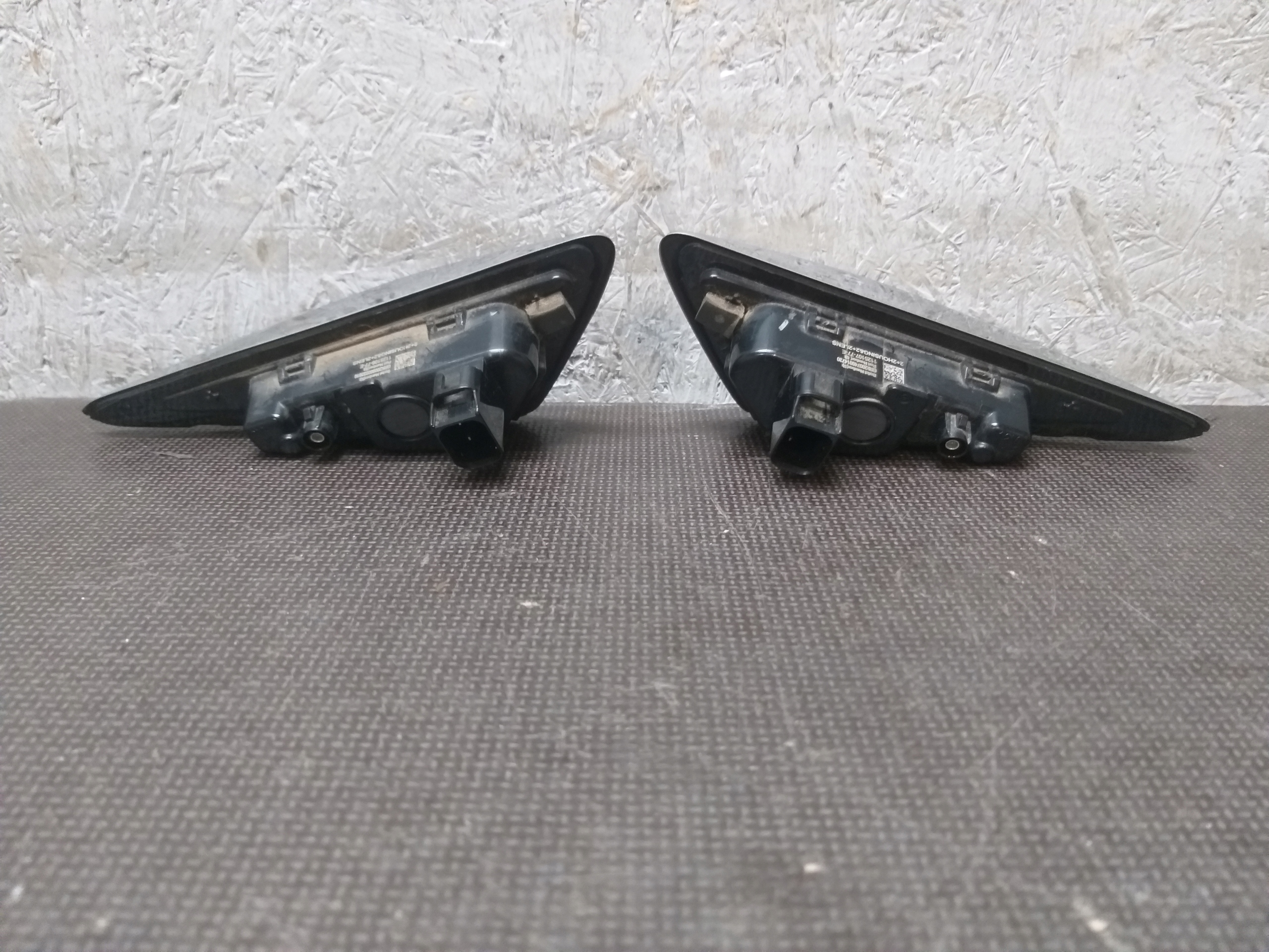 Blinkerleuchte KAMERA rechts oder links TESLA Y 3 III