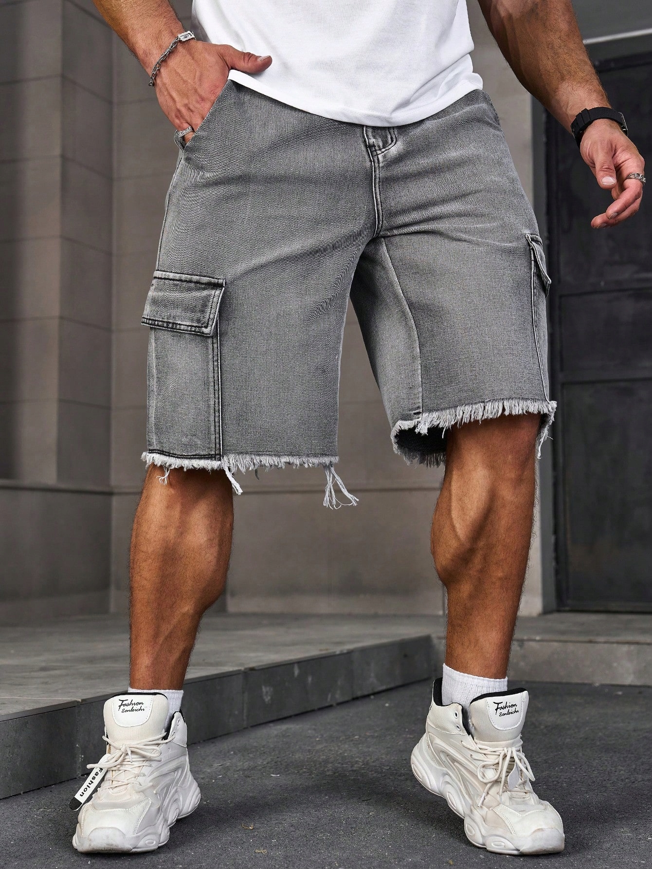 Kraťasy šedé cargo krátké džíny s neopracovanou úpravou Shein 42