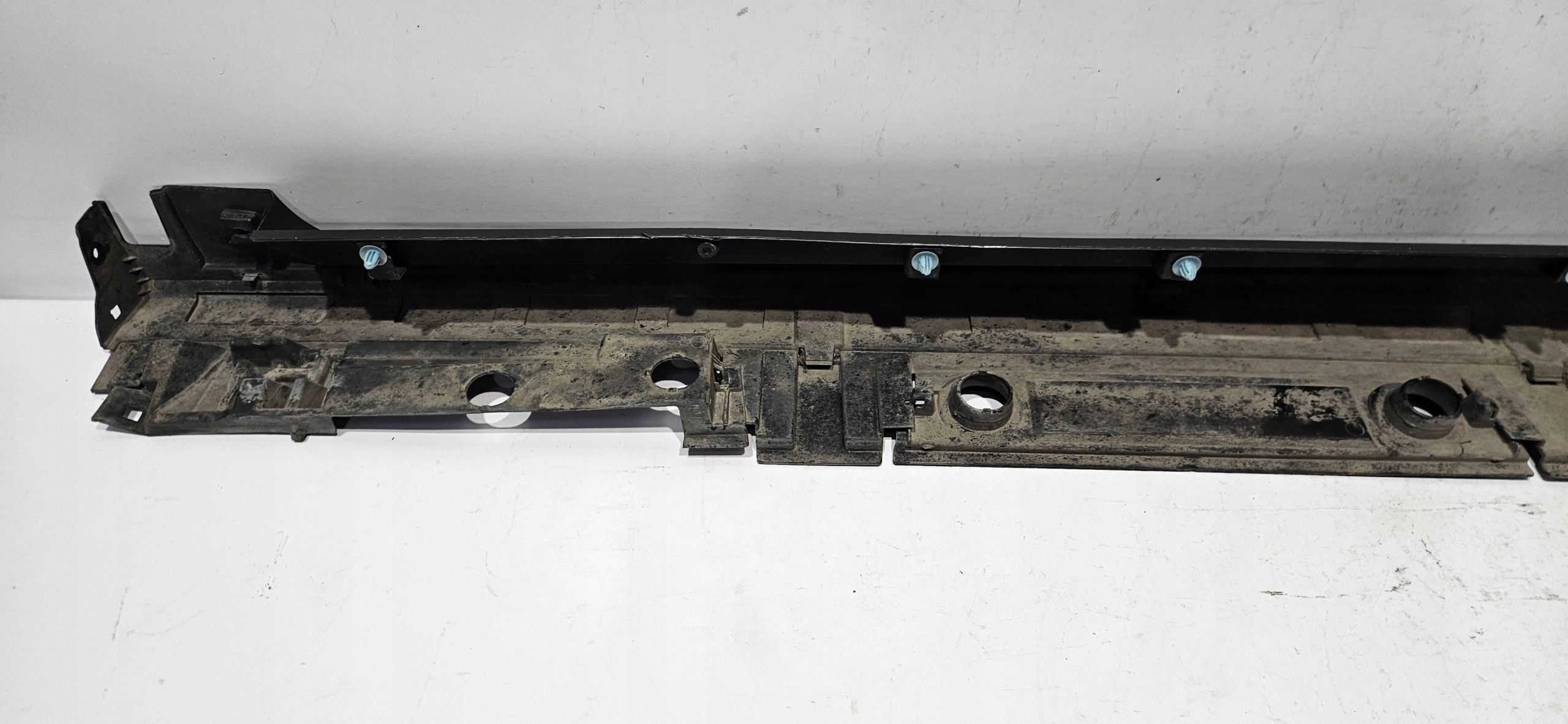 moulding threshold right TOYOTA COROLLA E21 KOMBI 19- 75851-YY010