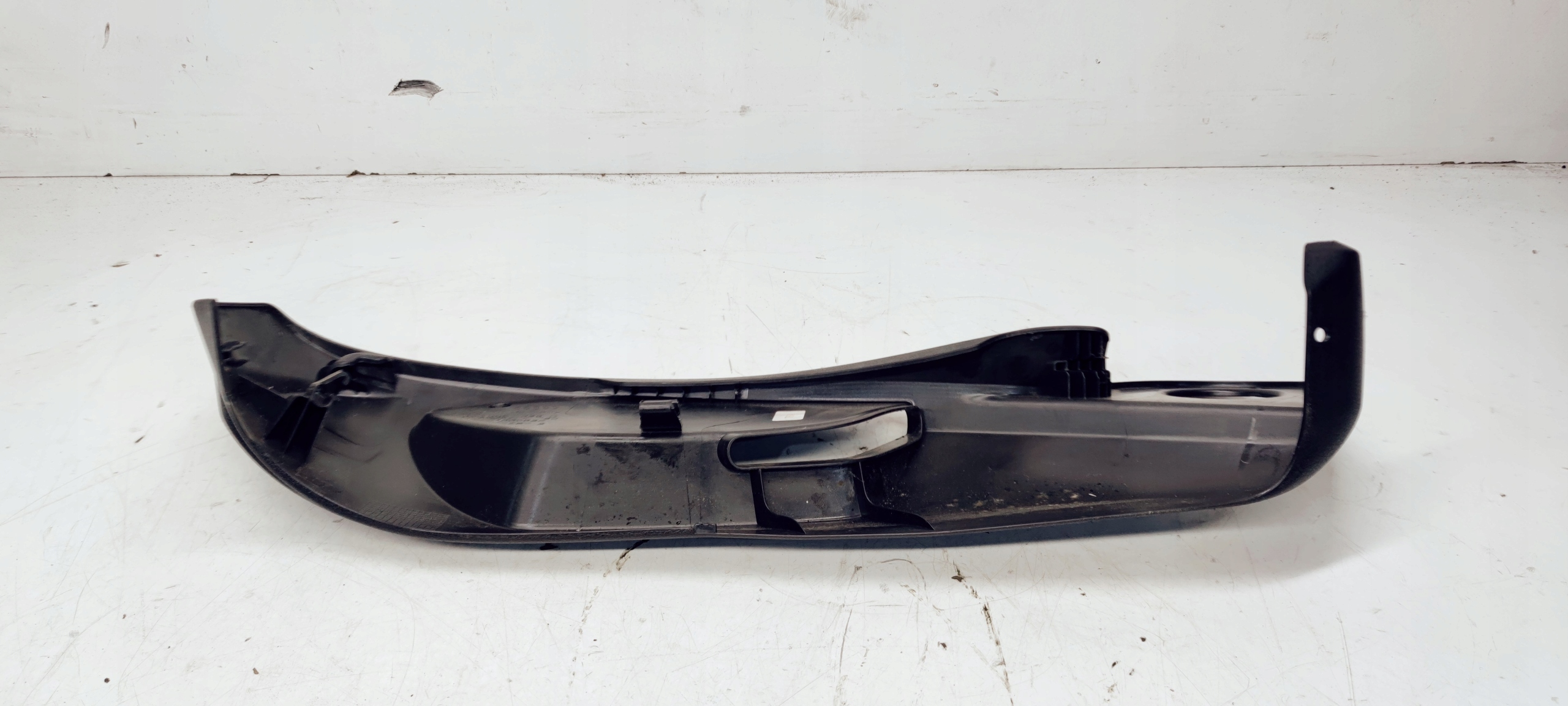 BLENDE ABDECKUNG VERSCHLUSSSTOPFEN SITZ RECHTS AUDI A3 8V 8V0881326C
