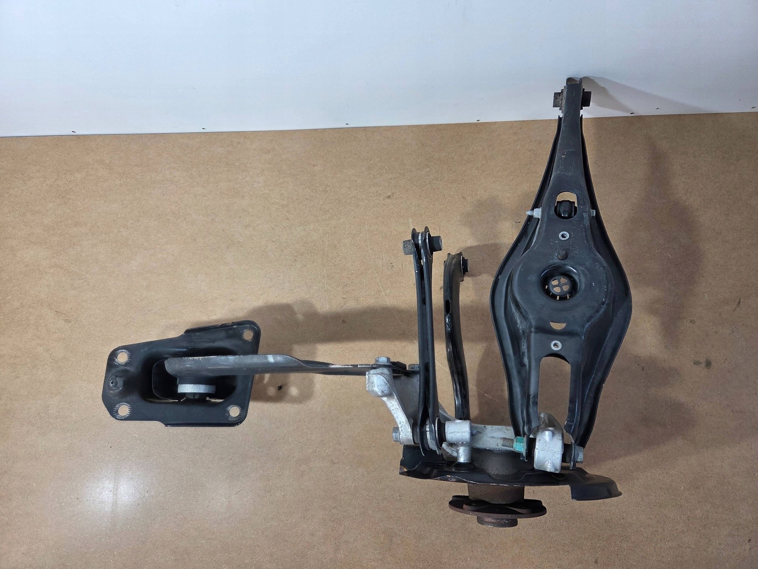 Audi RS3 8Y swing rear right 5Q0505436J (T89)