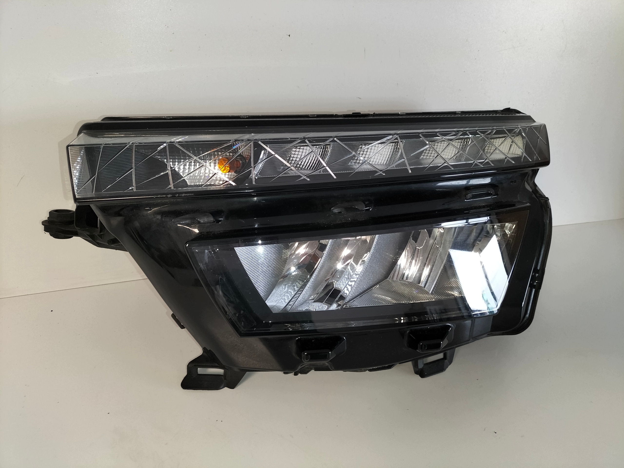 light front reflektor left SKODA KAMIQ 19- FULL LED CRYSTAL LIGHTING