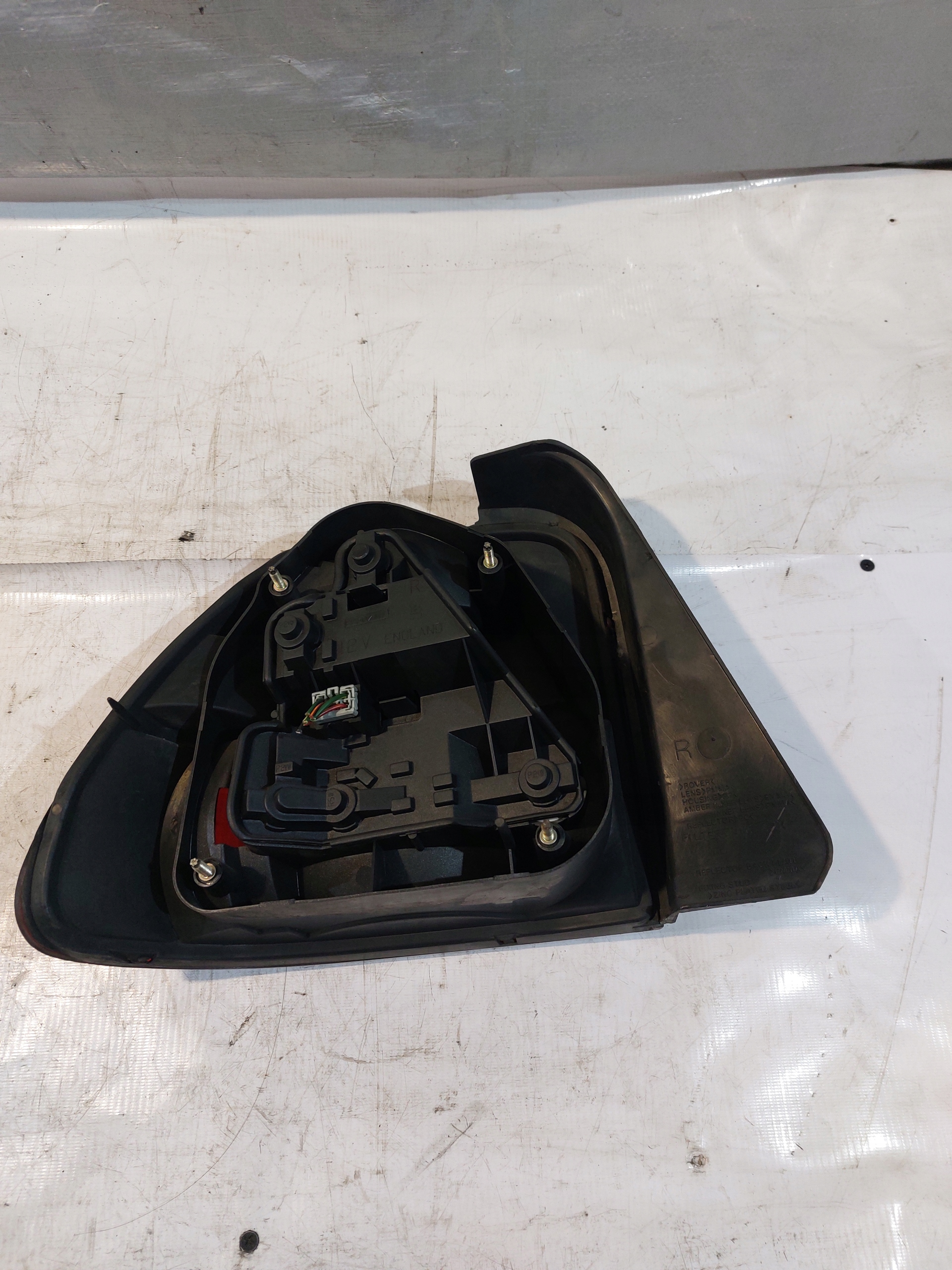 light right rear MG ZS 2004r.