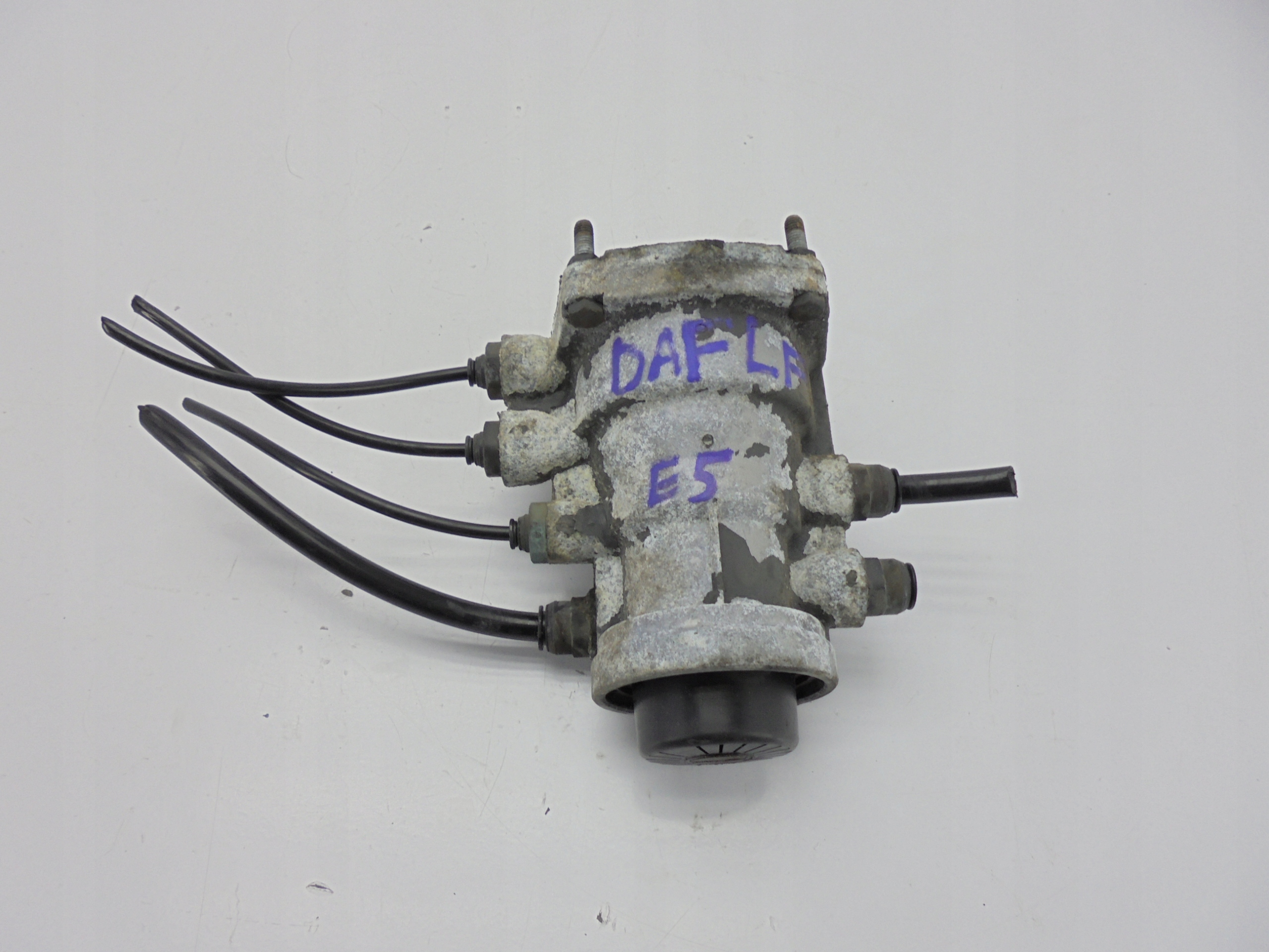 DAF LF 55 ЕВРОПА КЛАПАН УПРАВЛЕНИЯ ПОЛУПРИЦЕПА AC597BA