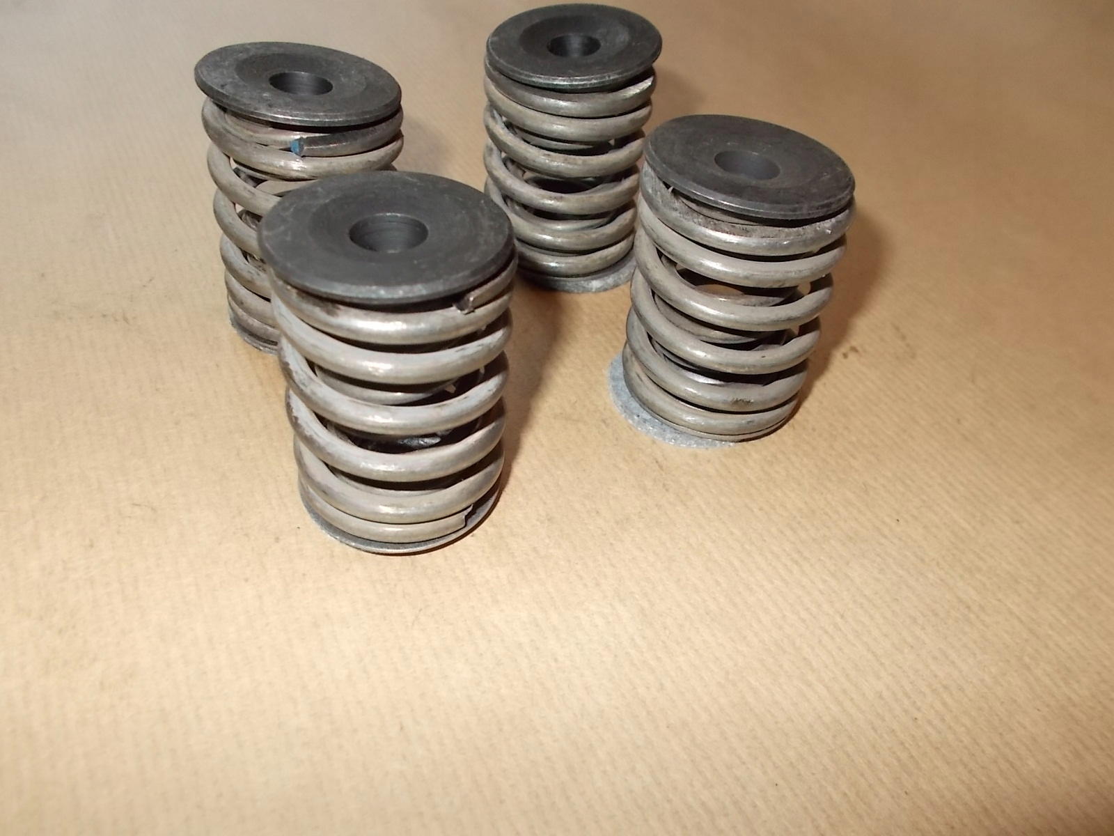 316886 - ПРУЖИНА ПРУЖИНЫ КЛАПАН ГОЛОВКА КОМПЛЕКТ ДНЕПР