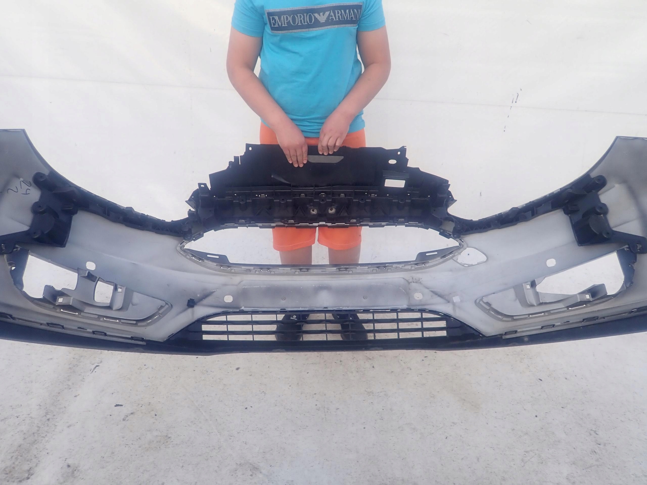 FORD FOCUS III 3 MK3 LIFT 14-18 bumper front PDC