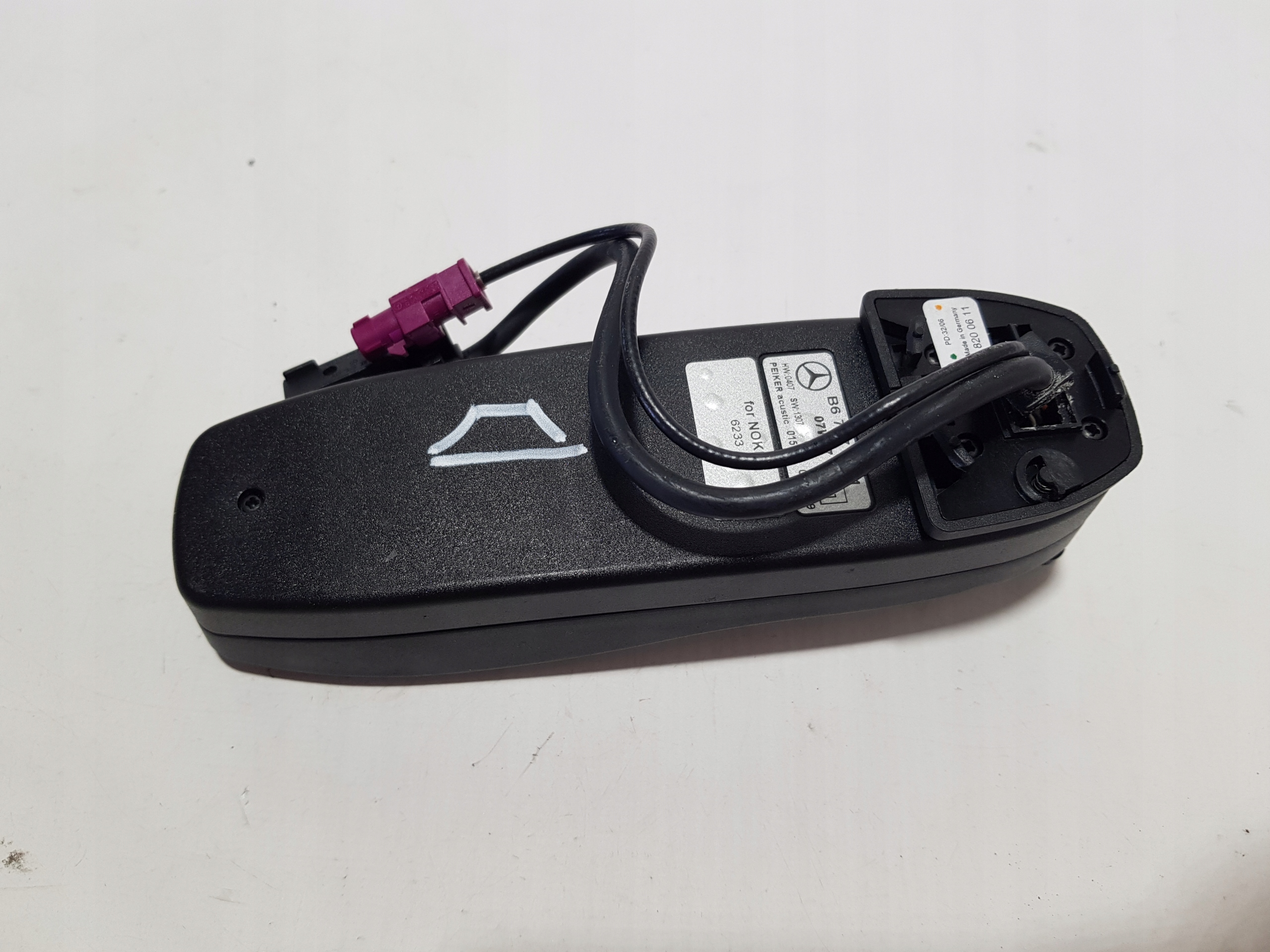 bracket for TELEFON NOKIA 6233 MERCEDES B67875871